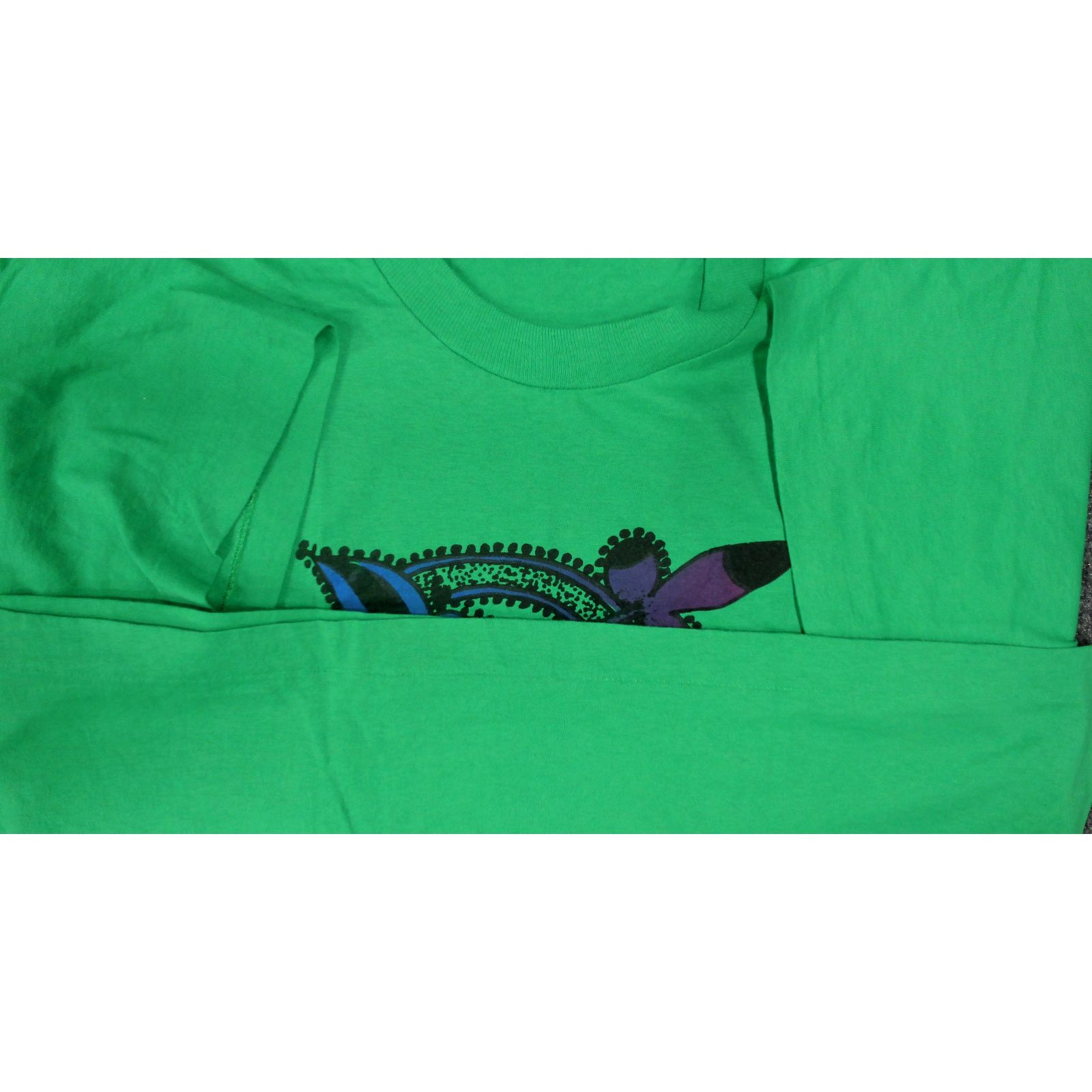 Vintage Vintage 90s Single Stitch Celtic Cat & Bird Art Tee Size US L / EU 52-54 / 3 - 9 Thumbnail