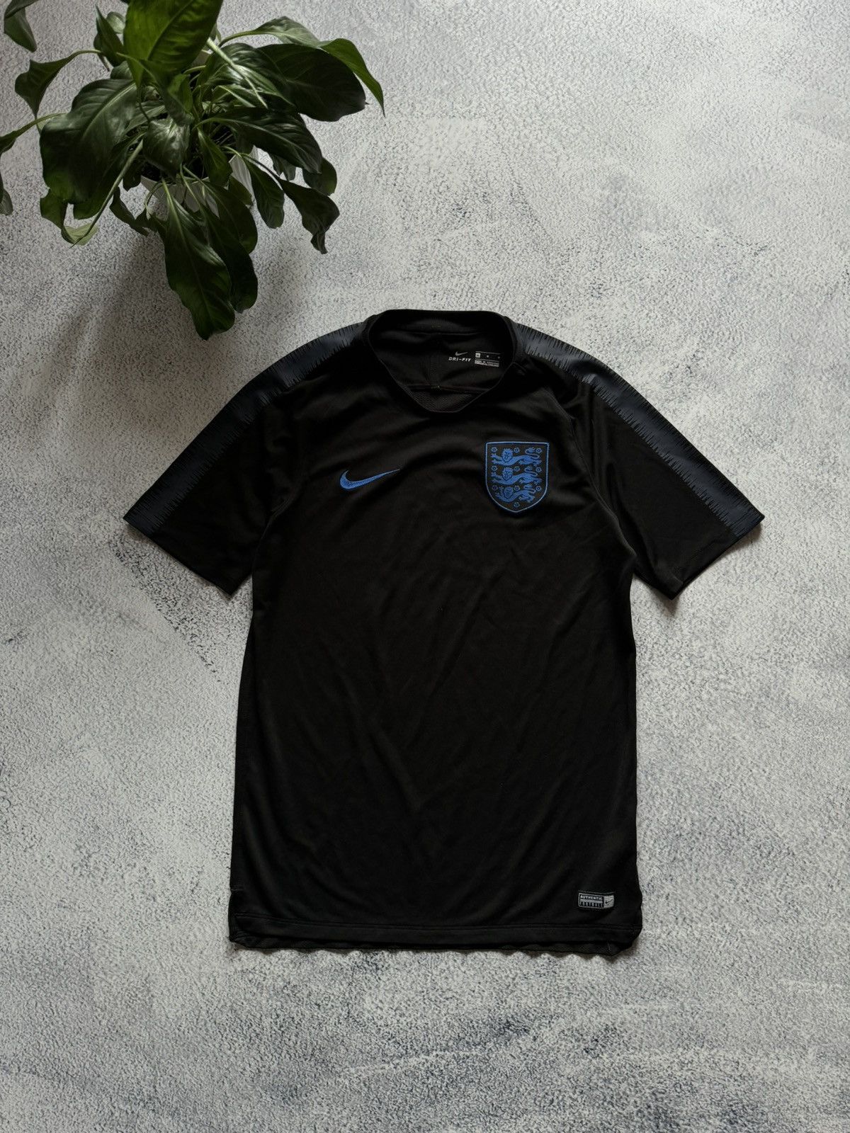 Nike England national 2018 training football shirt jersey Nike M Size US M / EU 48-50 / 2 - 1 Thumbnail