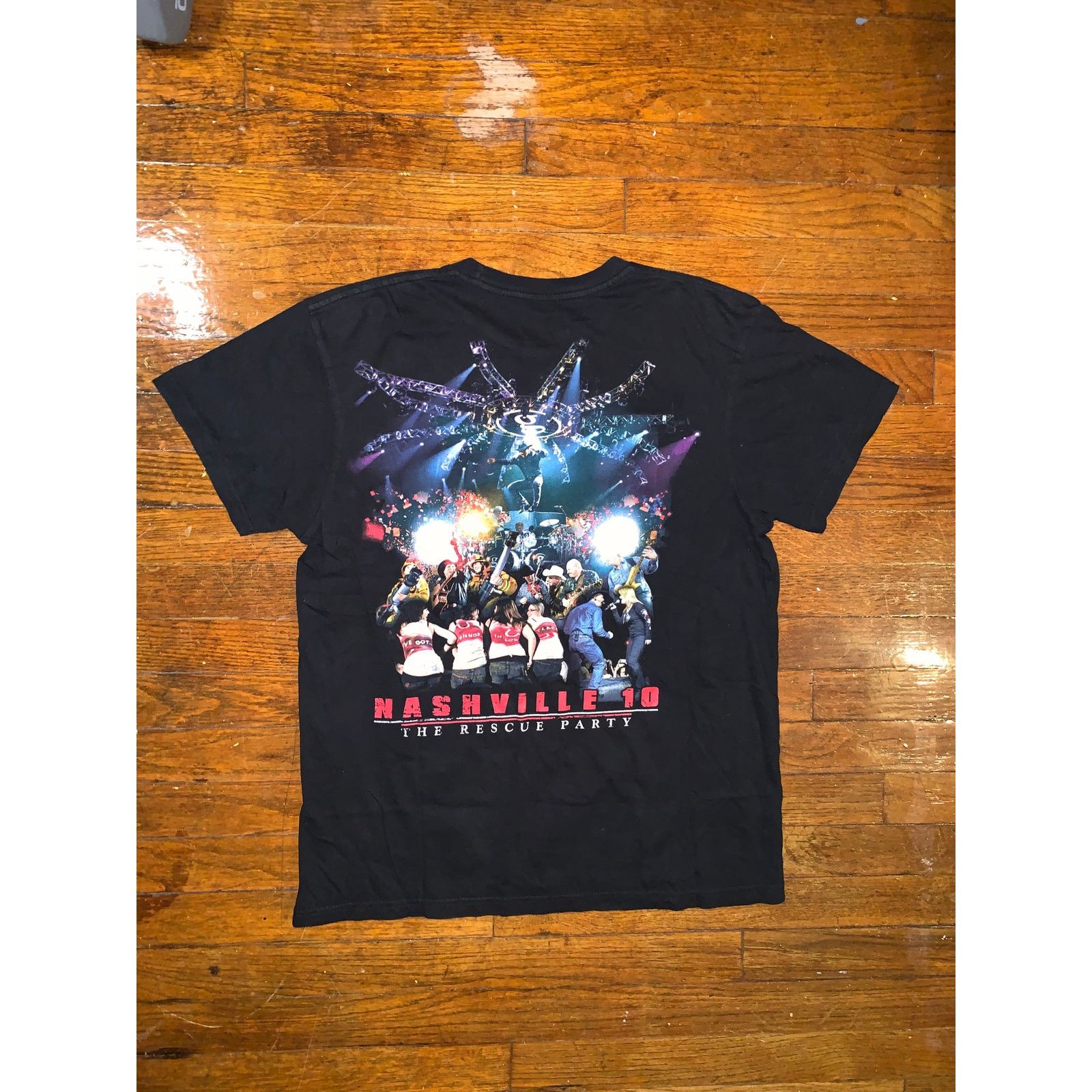 Hanes Garth Brooks Nashville 10 Rescue Party 2010 T Shirt Medium Size US M / EU 48-50 / 2 - 5 Thumbnail