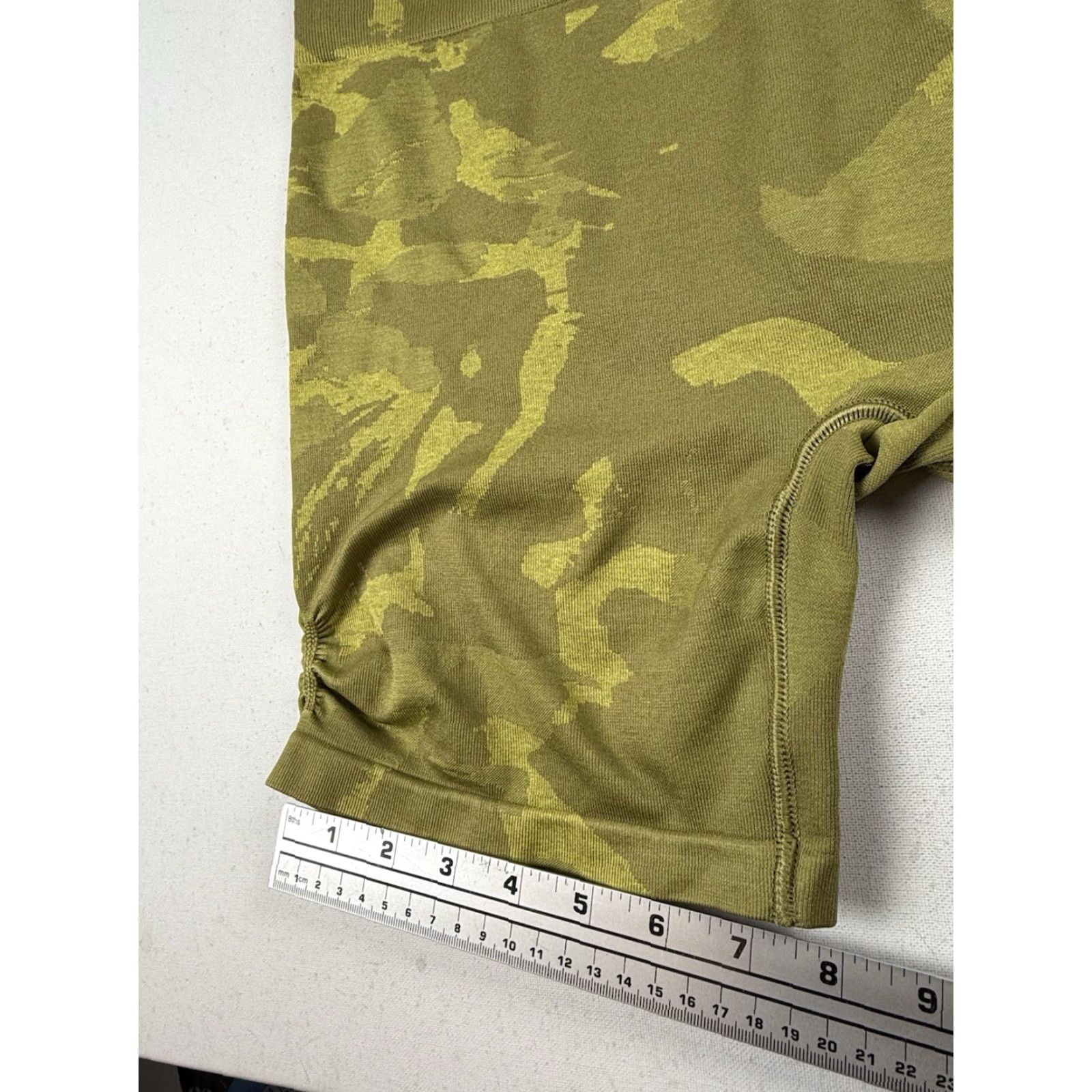 Gymshark GYMSHARK Shorts Biker Multicolor Camouflage 2XL Women Regular Elastic Waist Comfort Stretch High Waisted Seamless Workout Gym Size 40" / US 18 - 6 Thumbnail
