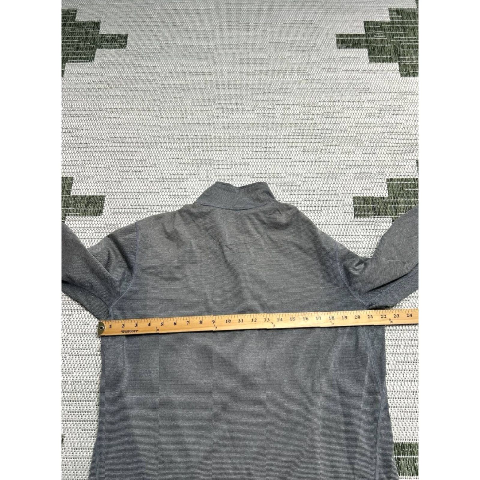 Vintage REI Shirt Mens Large Gray Striped Stretch Logo Mock Neck Half Zip Athletic Top Size US L / EU 52-54 / 3 - 6 Thumbnail