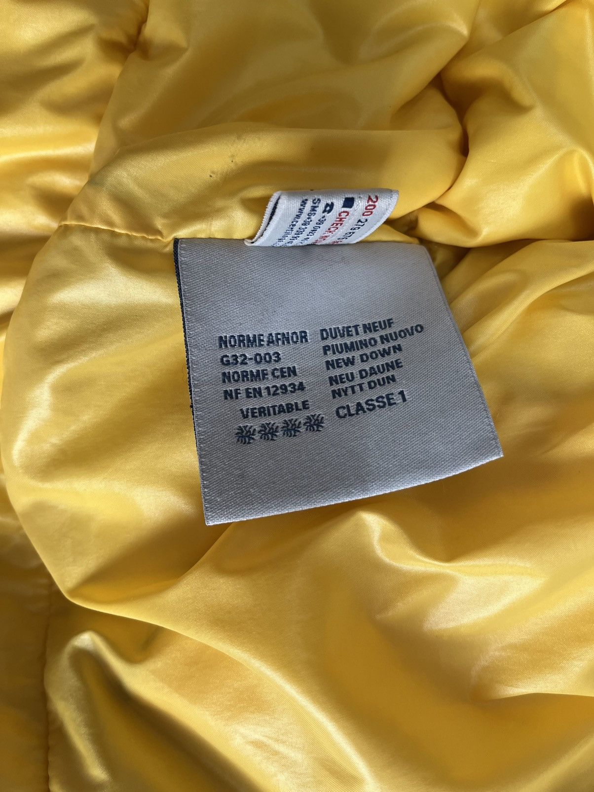 Moncler 👾Moncler Black&Yellow puffer vest Original ✅ Size US L / EU 52-54 / 3 - 18 Thumbnail