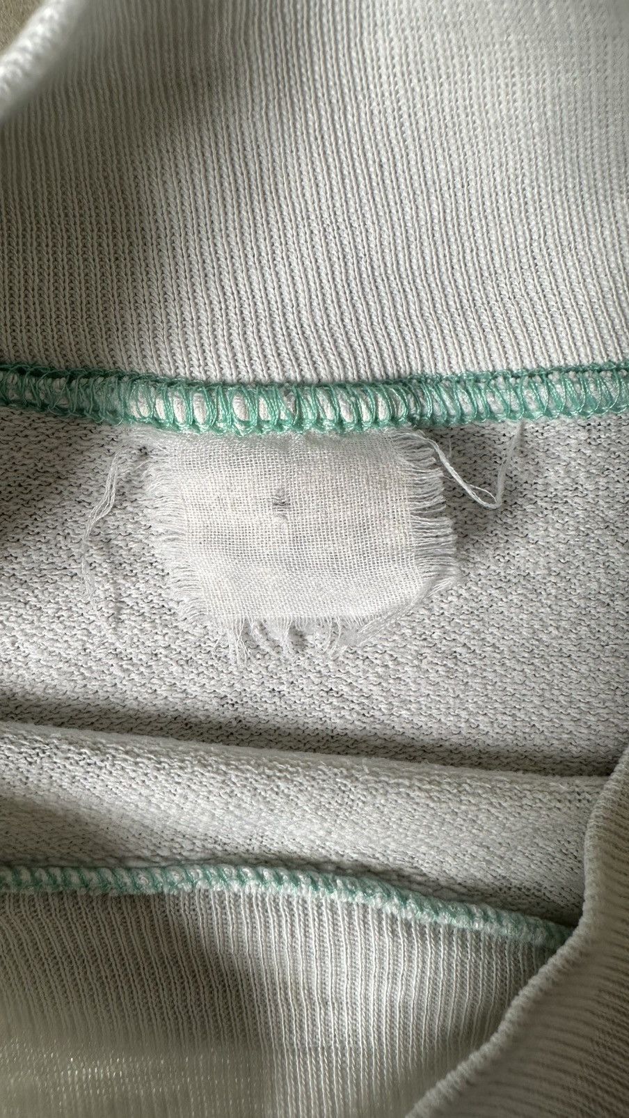 Guess VINTAGE 80S GUESS BIG LOGO WELL WORN SWEATSHIRT Size US L / EU 52-54 / 3 - 6 Thumbnail