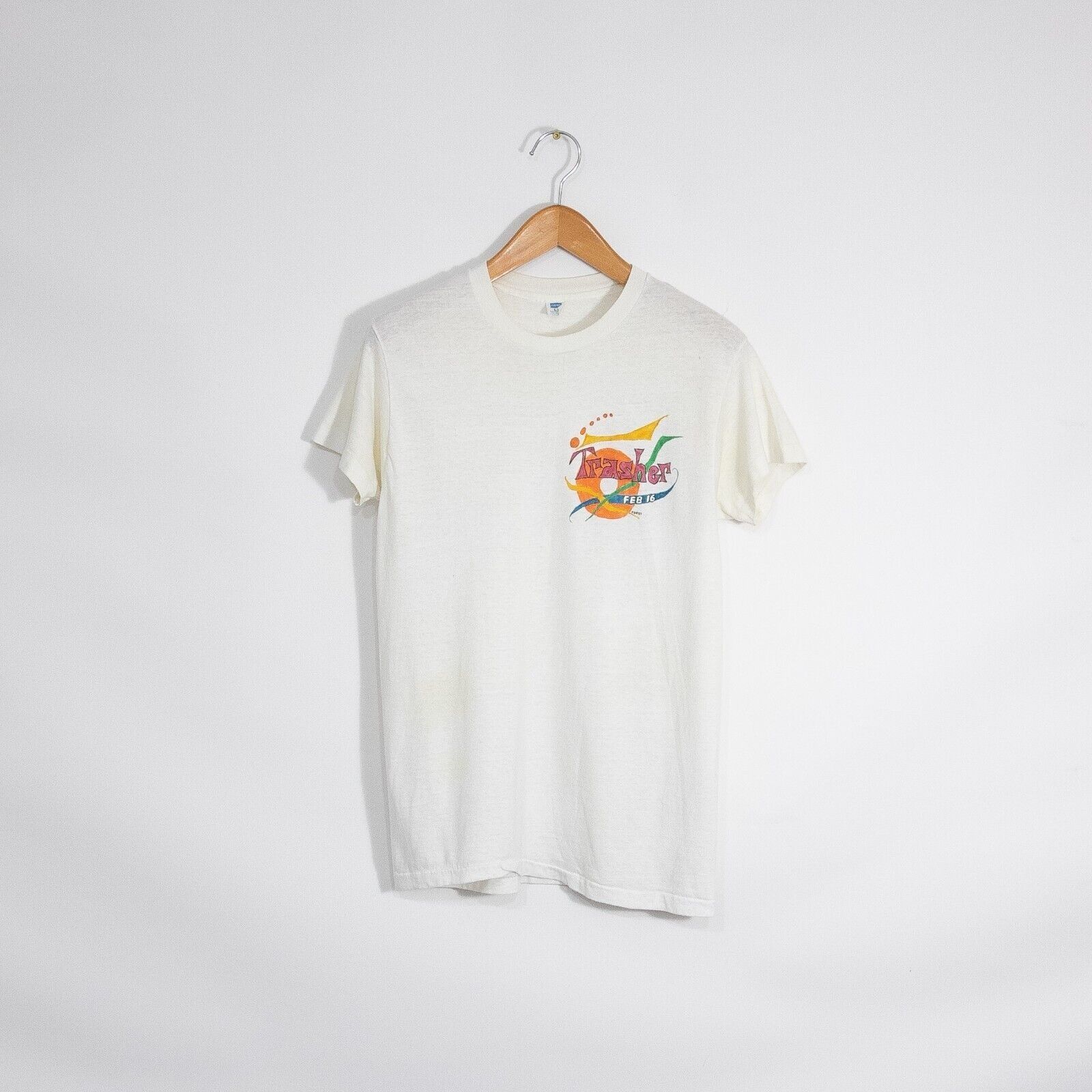 Vintage Vintage 80s Trasher T Shirt Medium - Hanes Blank Distressed Size US M / EU 48-50 / 2 - 1 Thumbnail