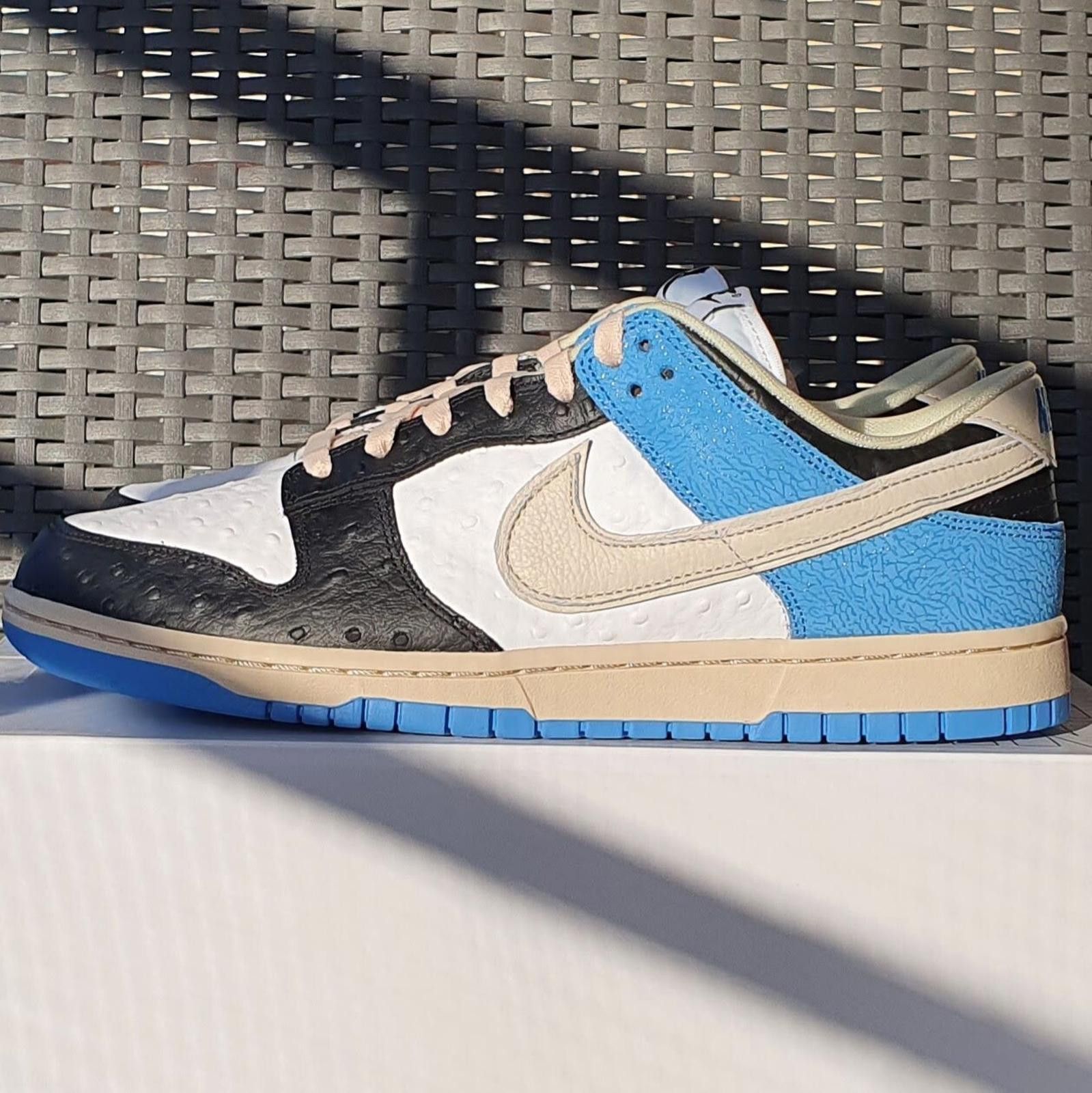 Nike Size 11.5 - Nike Dunk Low Travis / Fragment Size US 11.5 / EU 44-45 - 2 Thumbnail