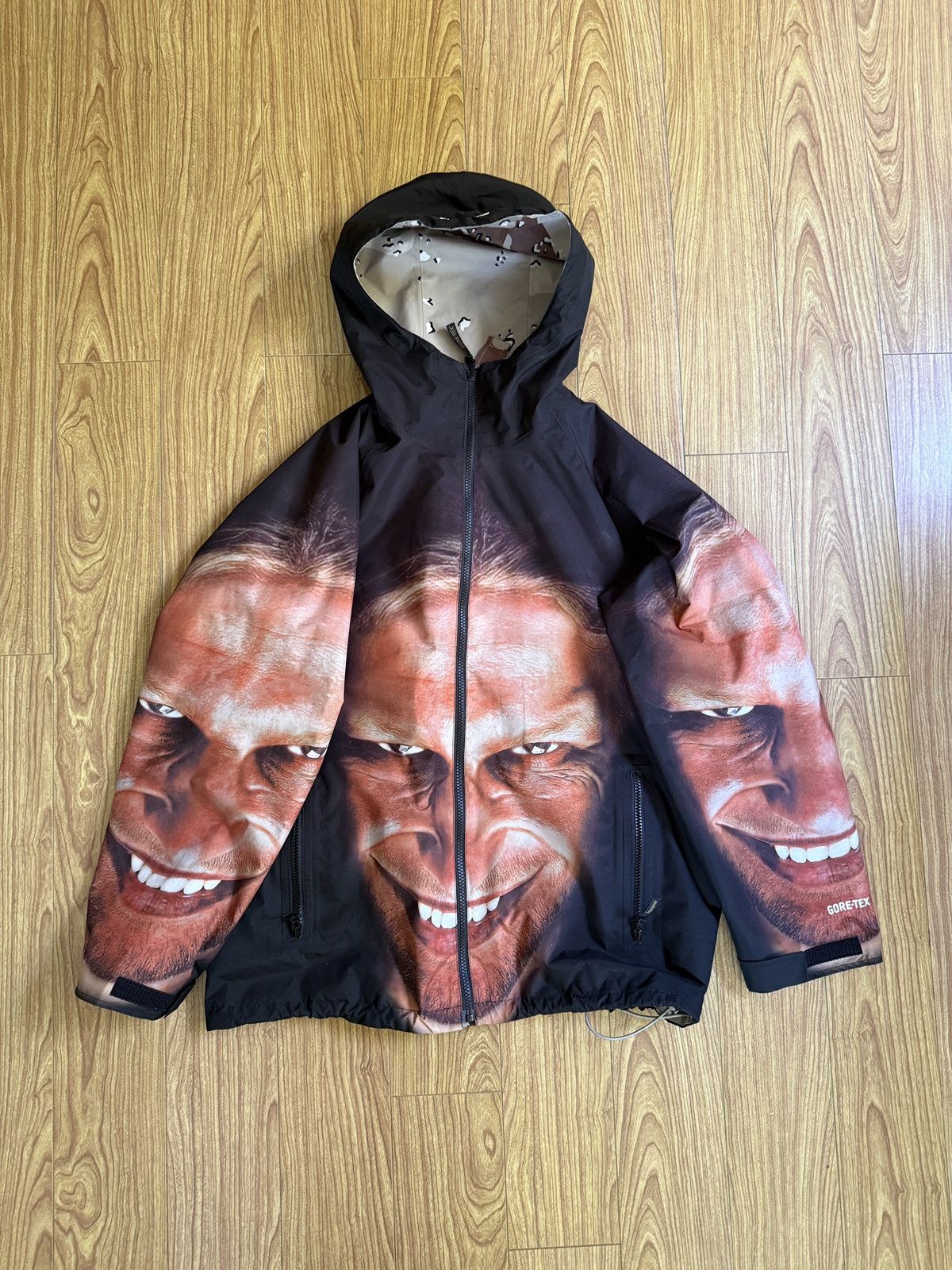 Supreme Aphex Twin Reversible GORE-TEX Hooded Jacket Camo
