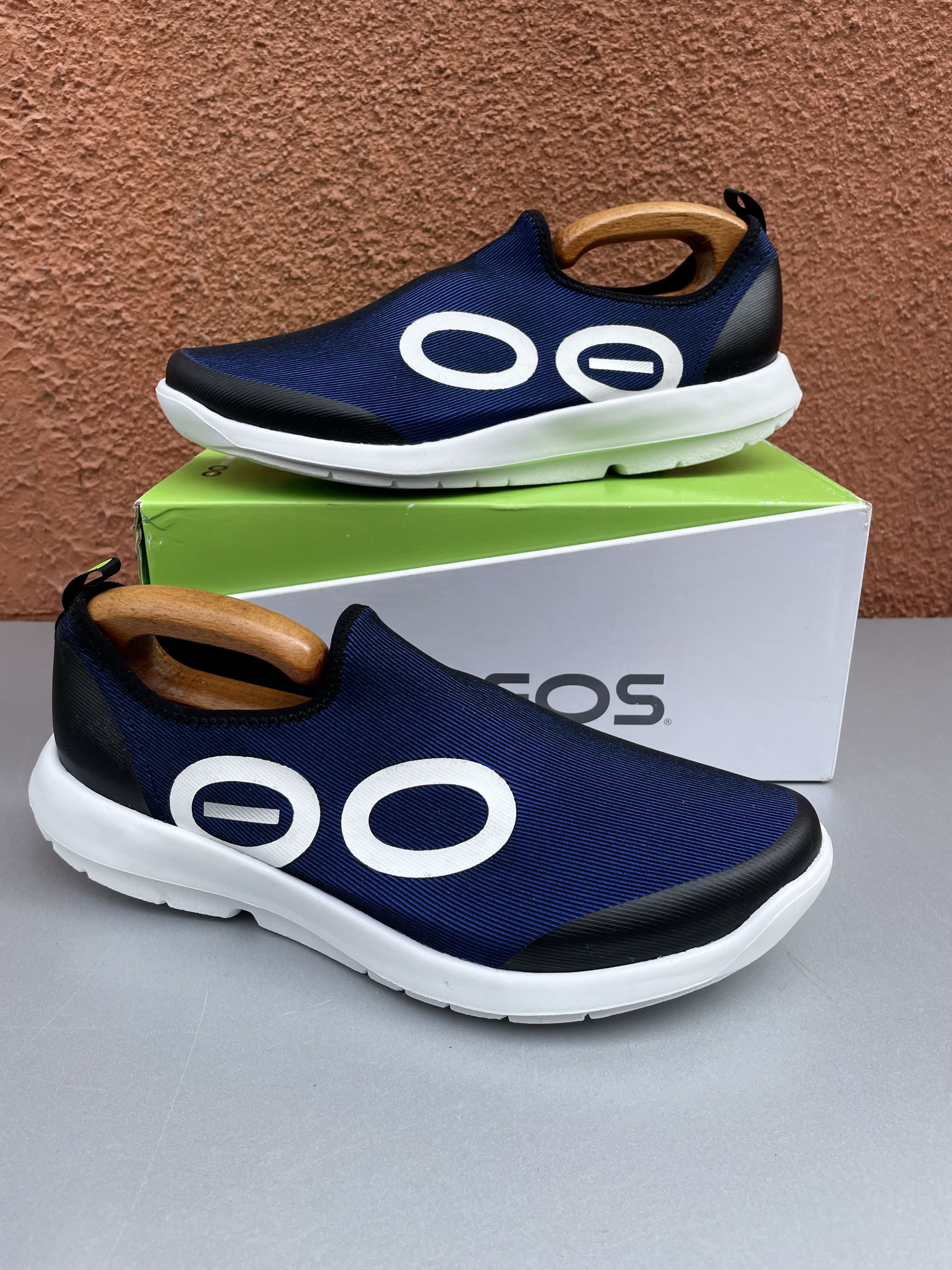 Other Rare Oofos OOmg sport low shoe blue Size US 12 / EU 45 - 2 Thumbnail