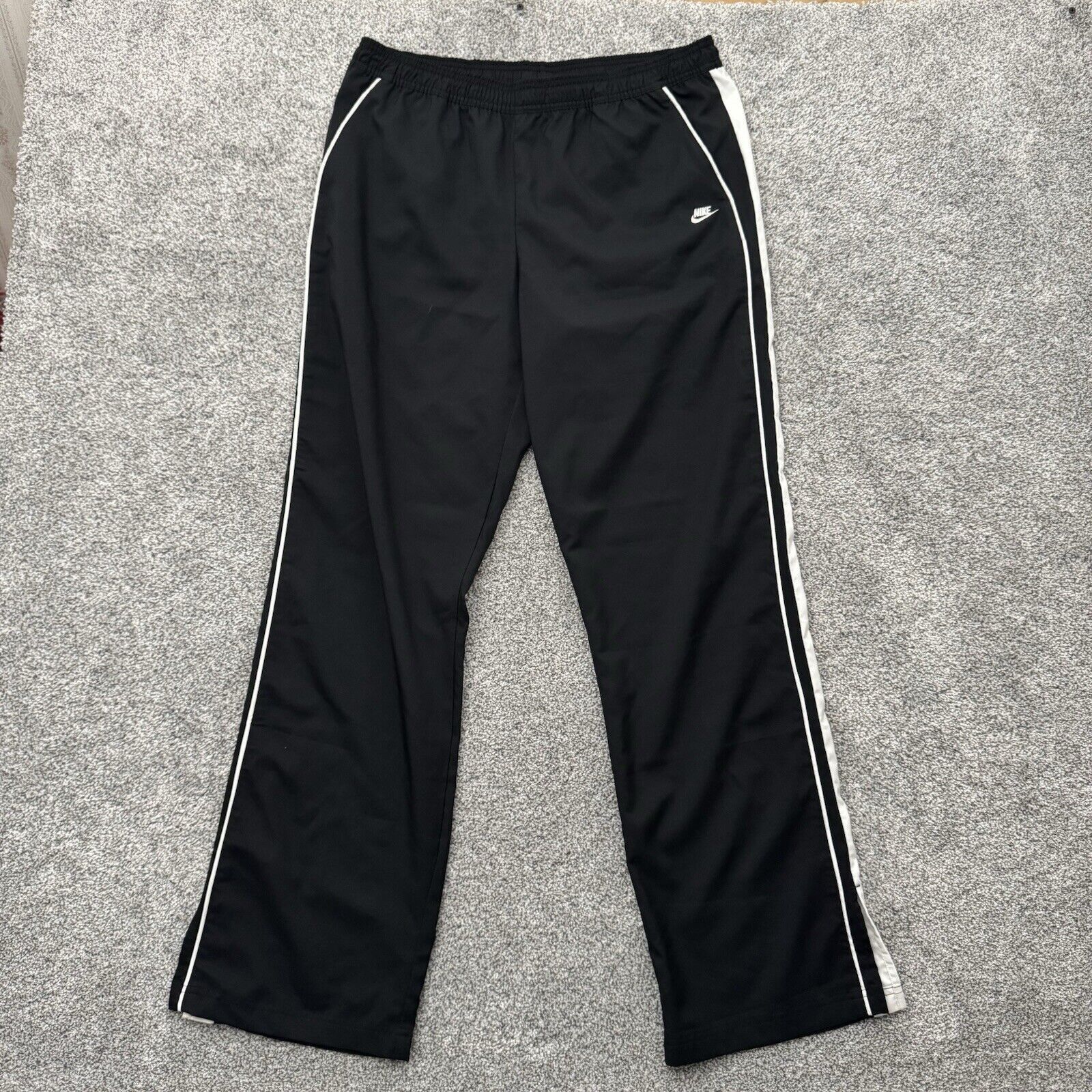 Nike Nike Track Pants Womens Large Y2K Fit Dry Athleisure Size 32" / US 10 / IT 46 - 1 Thumbnail
