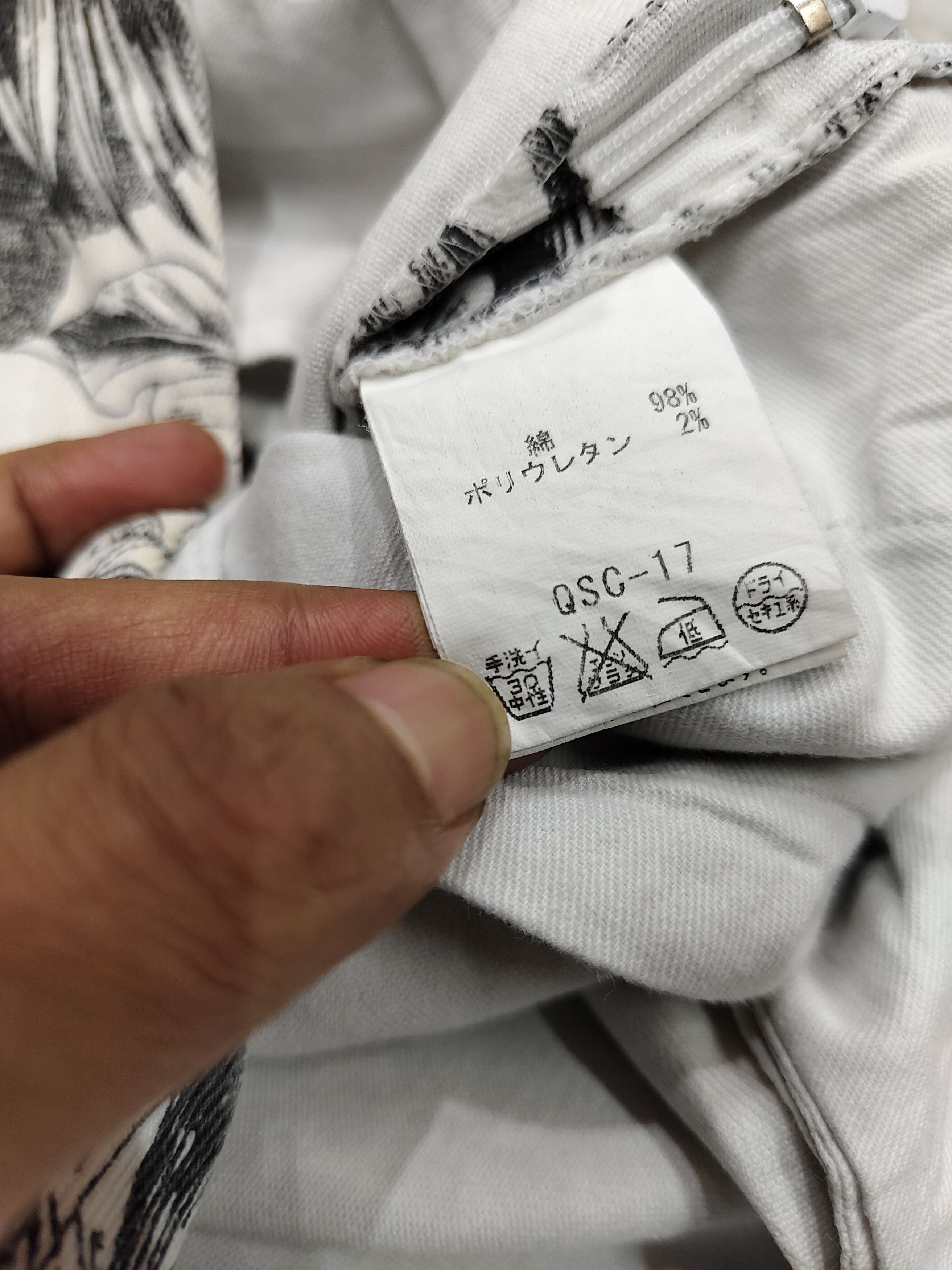 Japanese Brand 🇯🇵 Luca/Lady Luck Luca Florals Art High Waist Capri Size 27" / US 4 / IT 40 - 7 Thumbnail