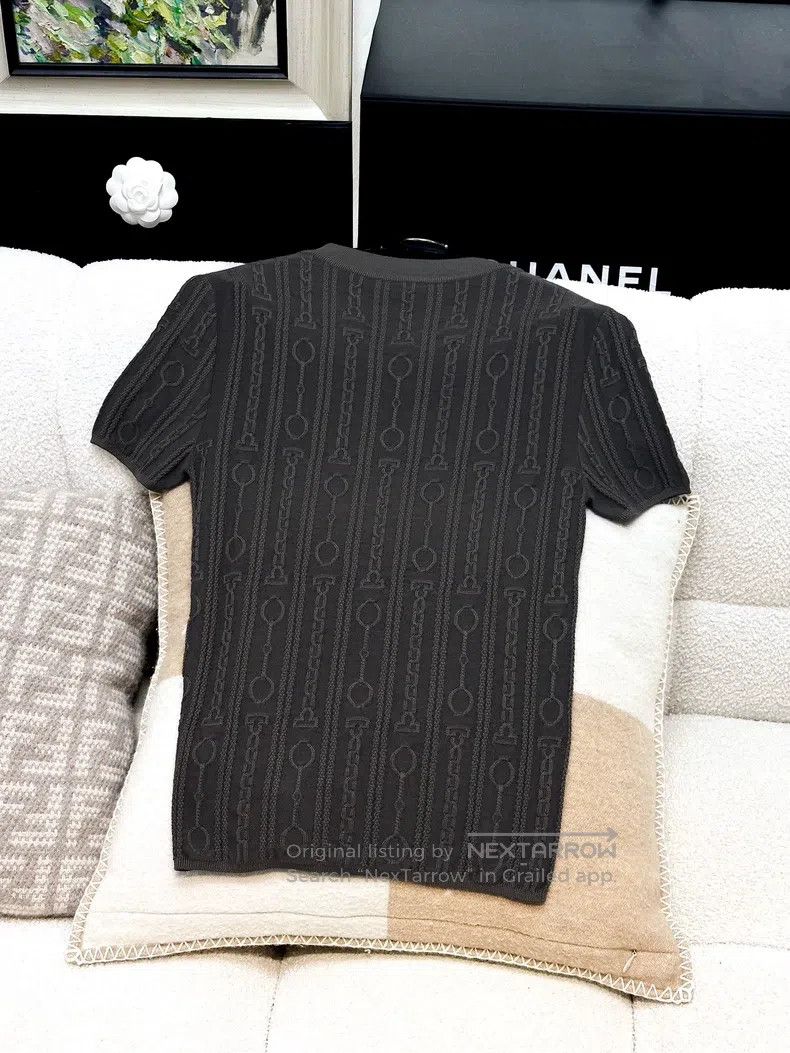 Hermes Hermes Caramel 3D Knit Pattern Short Sleeve T-Shirt Size XS / US 0-2 / IT 36-38 - 3 Thumbnail