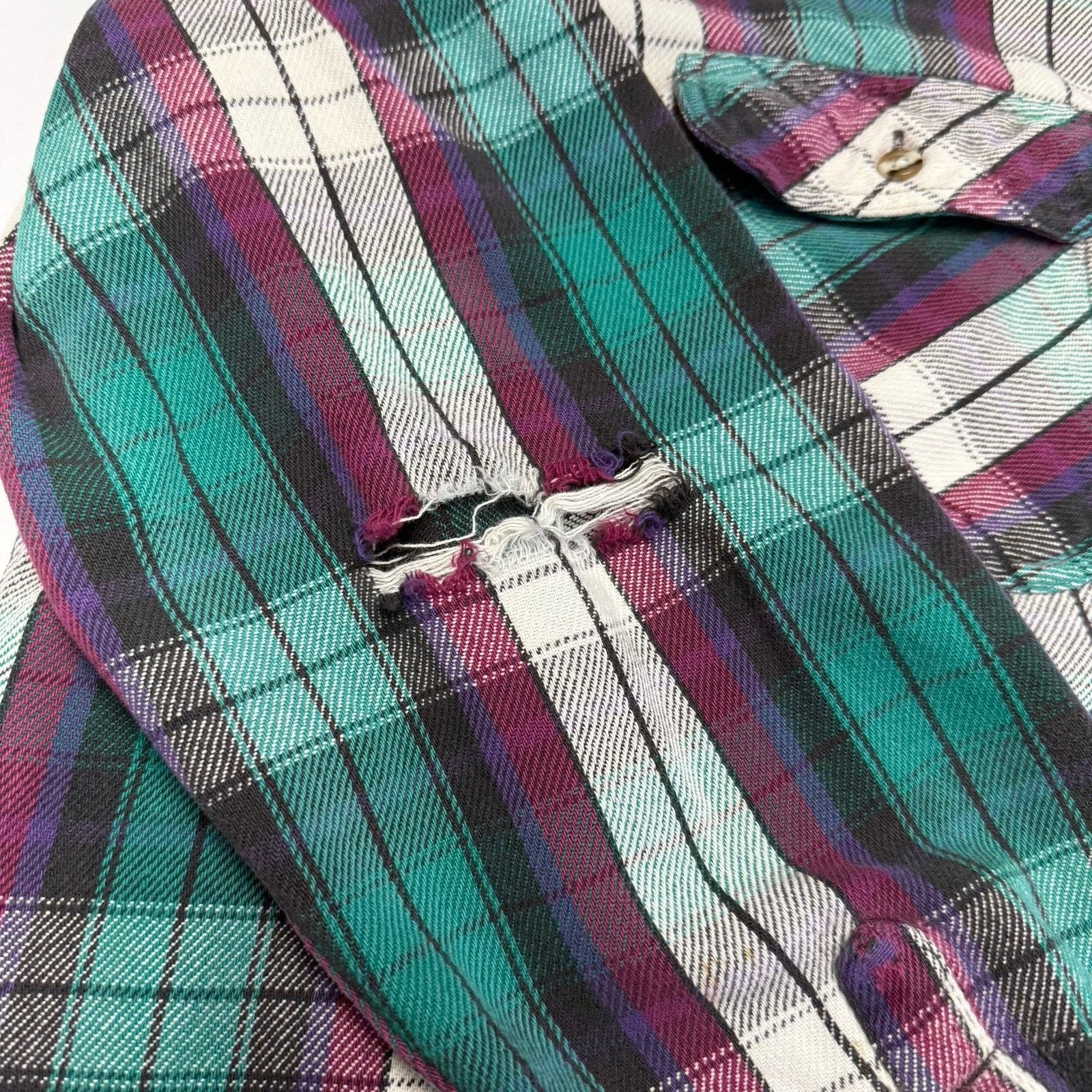 Field & Stream Vintage Field & Stream Plaid Flannel Purple & Green Button Size US XL / EU 56 / 4 - 7 Thumbnail