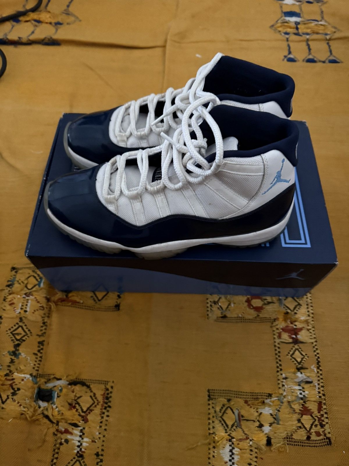 Jordan Brand Jordan 11’s win like 82 Size US 10 / EU 43 - 2 Thumbnail