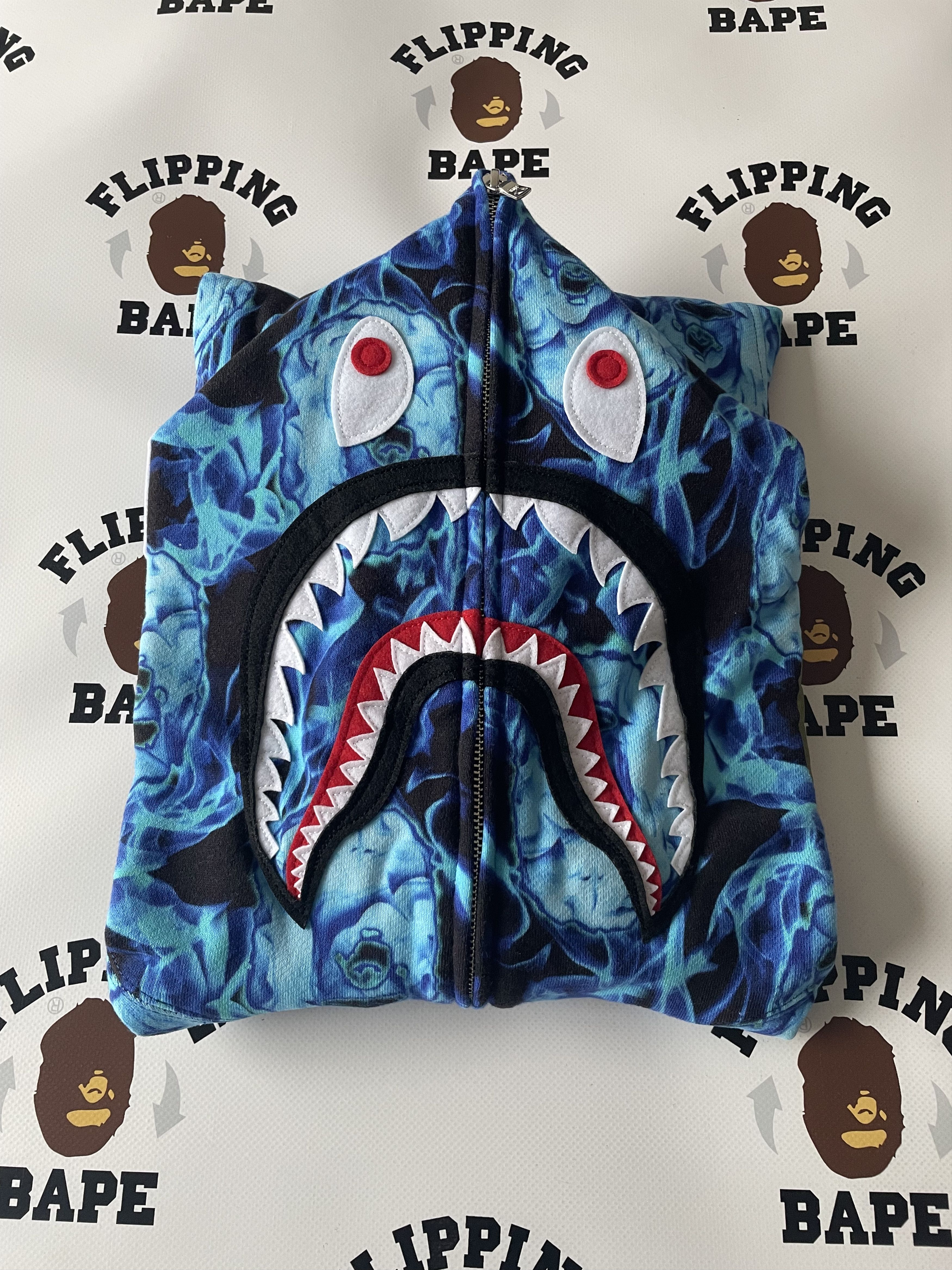 Bape BAPE FLAME SHARK FULL ZIP HOODIE Size US L / EU 52-54 / 3 - 3 Thumbnail