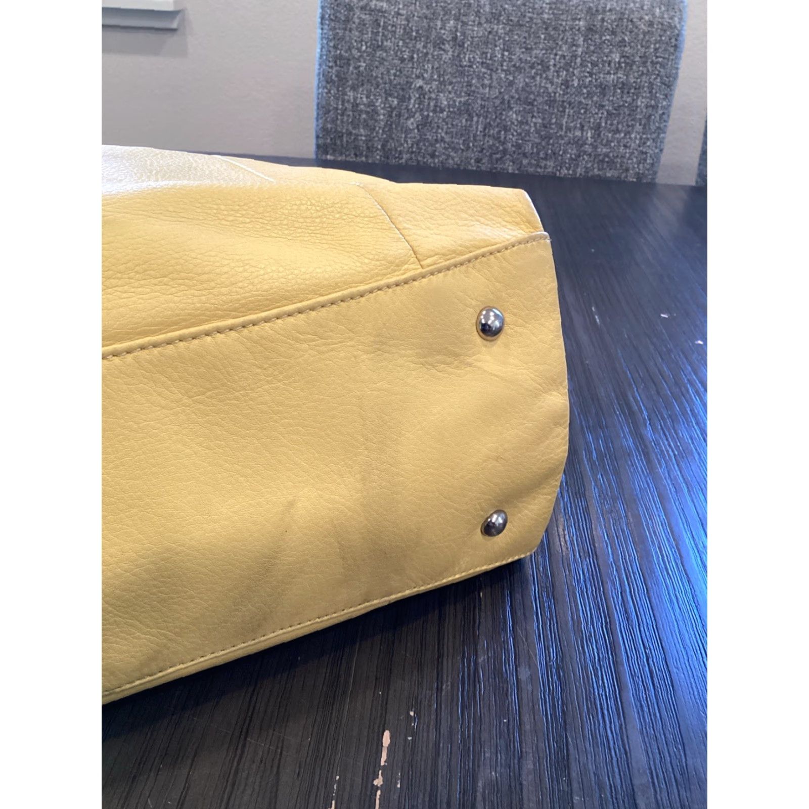 Vintage B. Makowsky Stone leather Shoulder Bag Large Spacious Yellow Size ONE SIZE - 7 Thumbnail