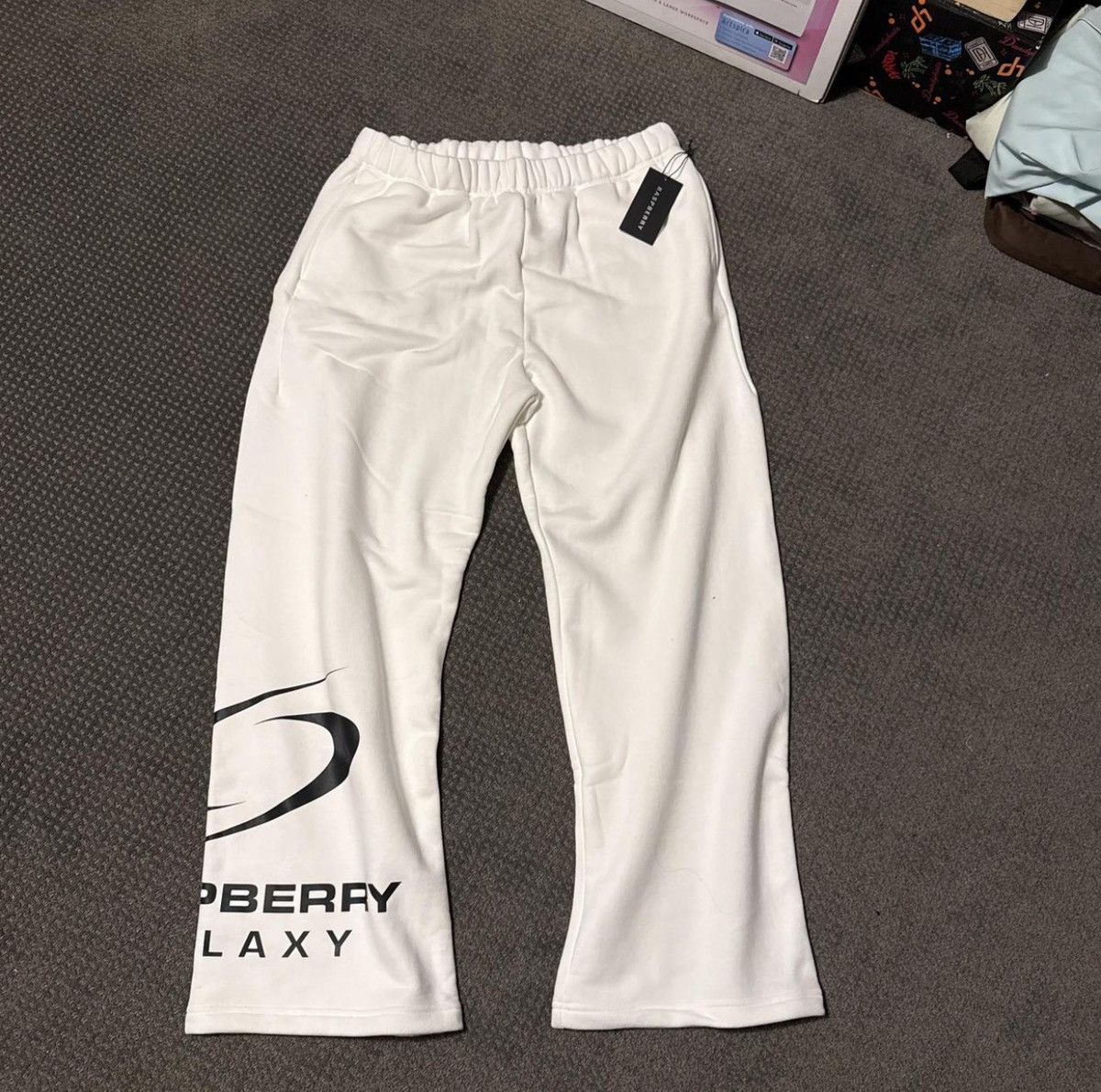 The GV Gallery Gv Gallery Galaxy Sweats Size US 35 - 1 Thumbnail