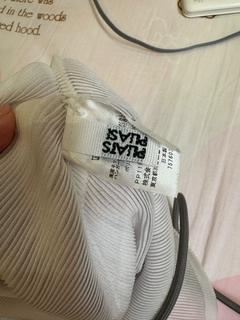 Issey Miyake Issey Miyake size:3 Beige pleated short-sleeved shirt Size XS / US 0-2 / IT 36-38 - 7 Thumbnail