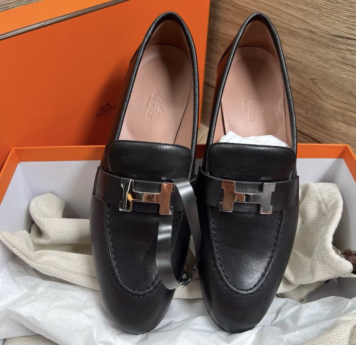 Hermes Hermès Paris Black & Silver H Loafers J41 Size US 6 / IT 36 - 1 Thumbnail