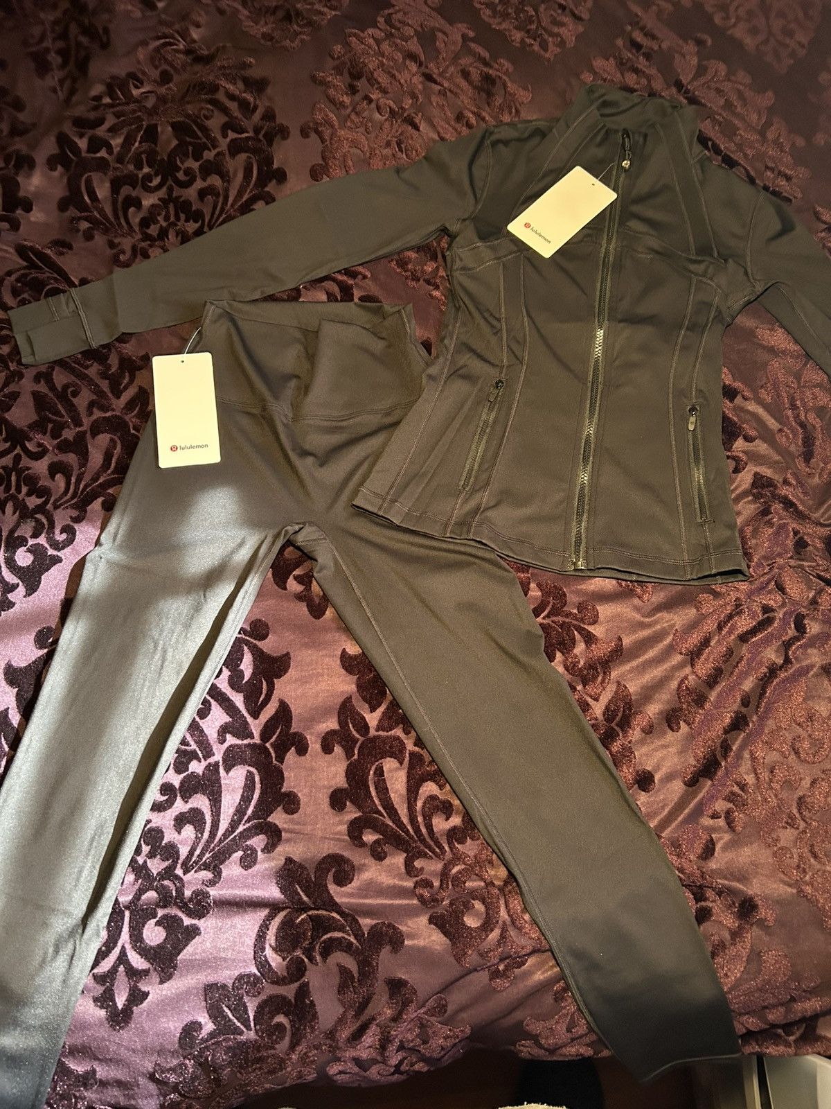 Lululemon Lululemon Size S / US 4 / IT 40 - 1 Thumbnail