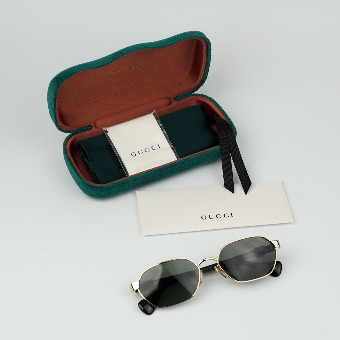 Gucci NEW Gucci GG1593S 001 Gold Grey Geometric Unisex Sunglasses Size ONE SIZE - 9 Thumbnail