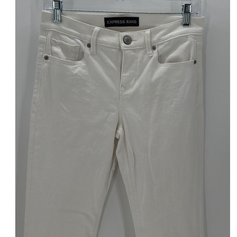 Express Express mid rise bell flare white jeans size 2 western NFR Size 26" / US 2 / IT 38 - 3 Thumbnail