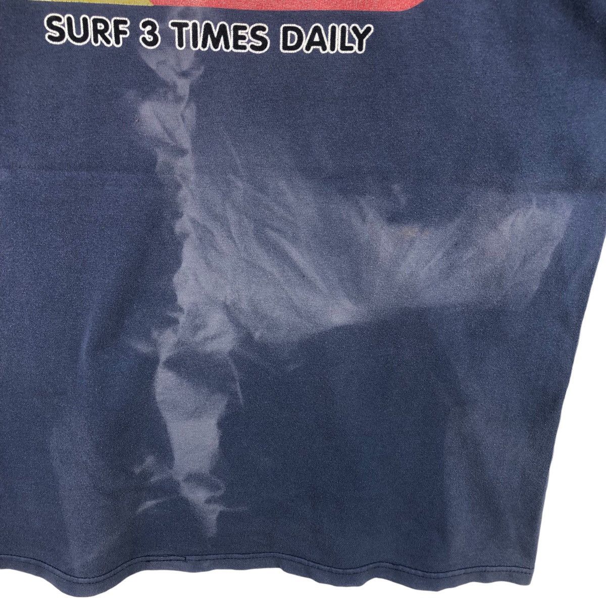 Vintage Pick!! Vtg 90's MC BOARD Surfing Distressed Top Tee Tshirt Size US L / EU 52-54 / 3 - 12 Thumbnail