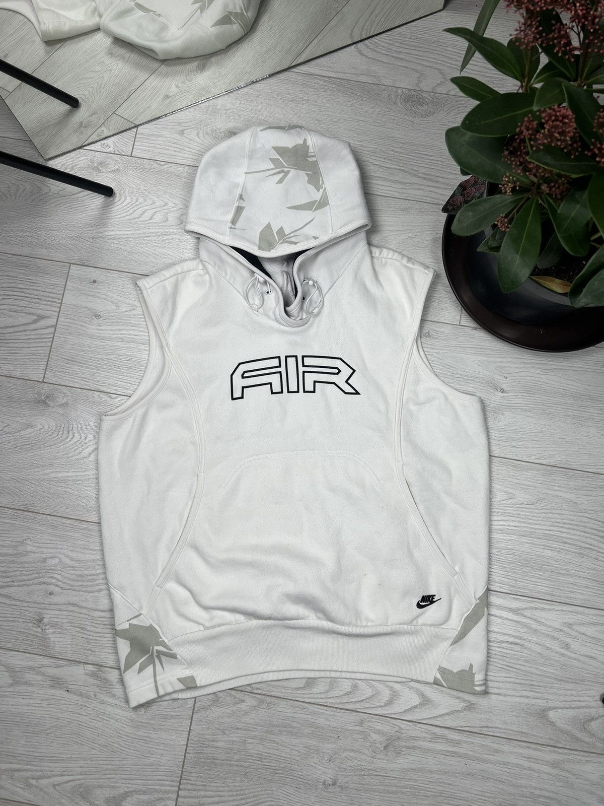 Nike × Vintage Vintage Nike Live Strong Vest Size US M / EU 48-50 / 2 - 1 Thumbnail