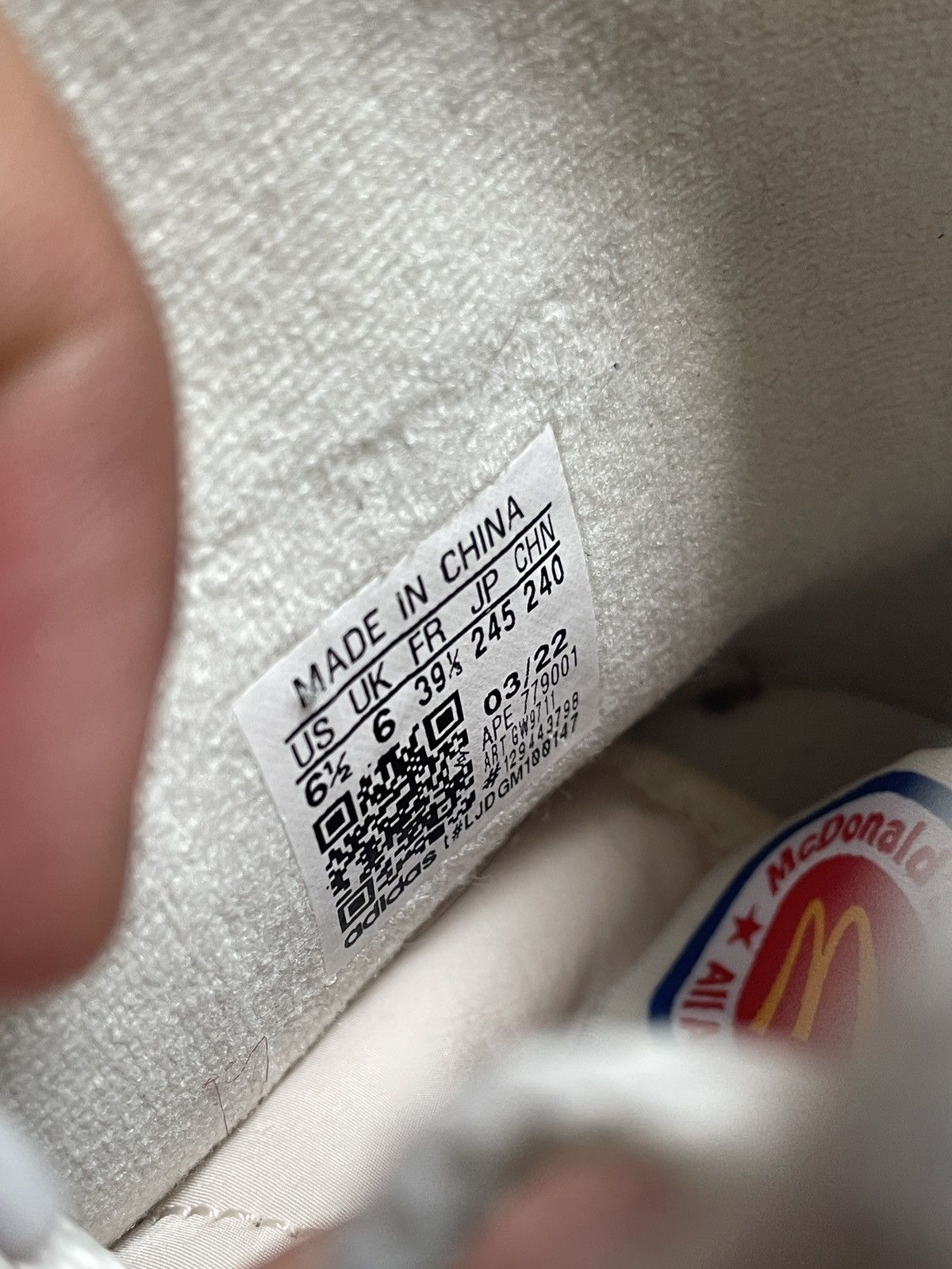 Adidas × Eric Emanuel Eric Emanuel x Adidas Forum High ‘McDonalds’ Size US 6 / EU 39 - 5 Thumbnail