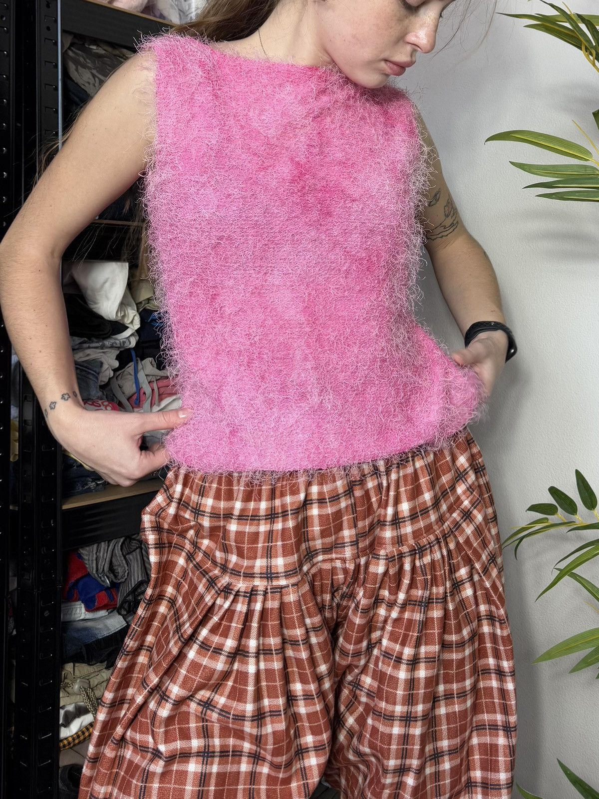 Vintage VINTAGE FLUFFY FUR PINK CUTE TANK TOP Size M / US 6-8 / IT 42-44 - 1 Thumbnail