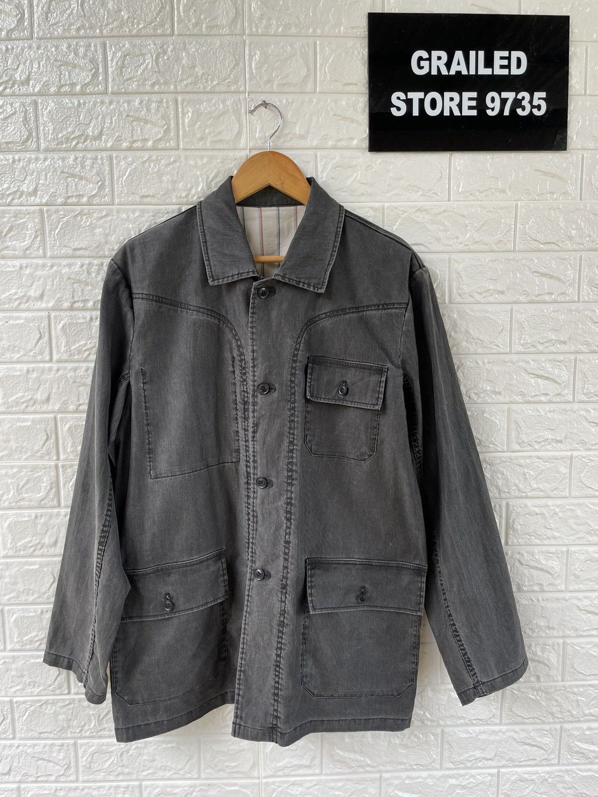 Evolution Buttom Up Shirt