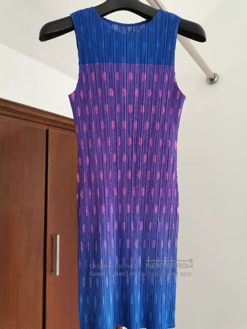 Issey Miyake Issey Miyake Blue-Purple Gradient with Plum Purple Polka D Size L / US 10 / IT 46 - 1 Thumbnail