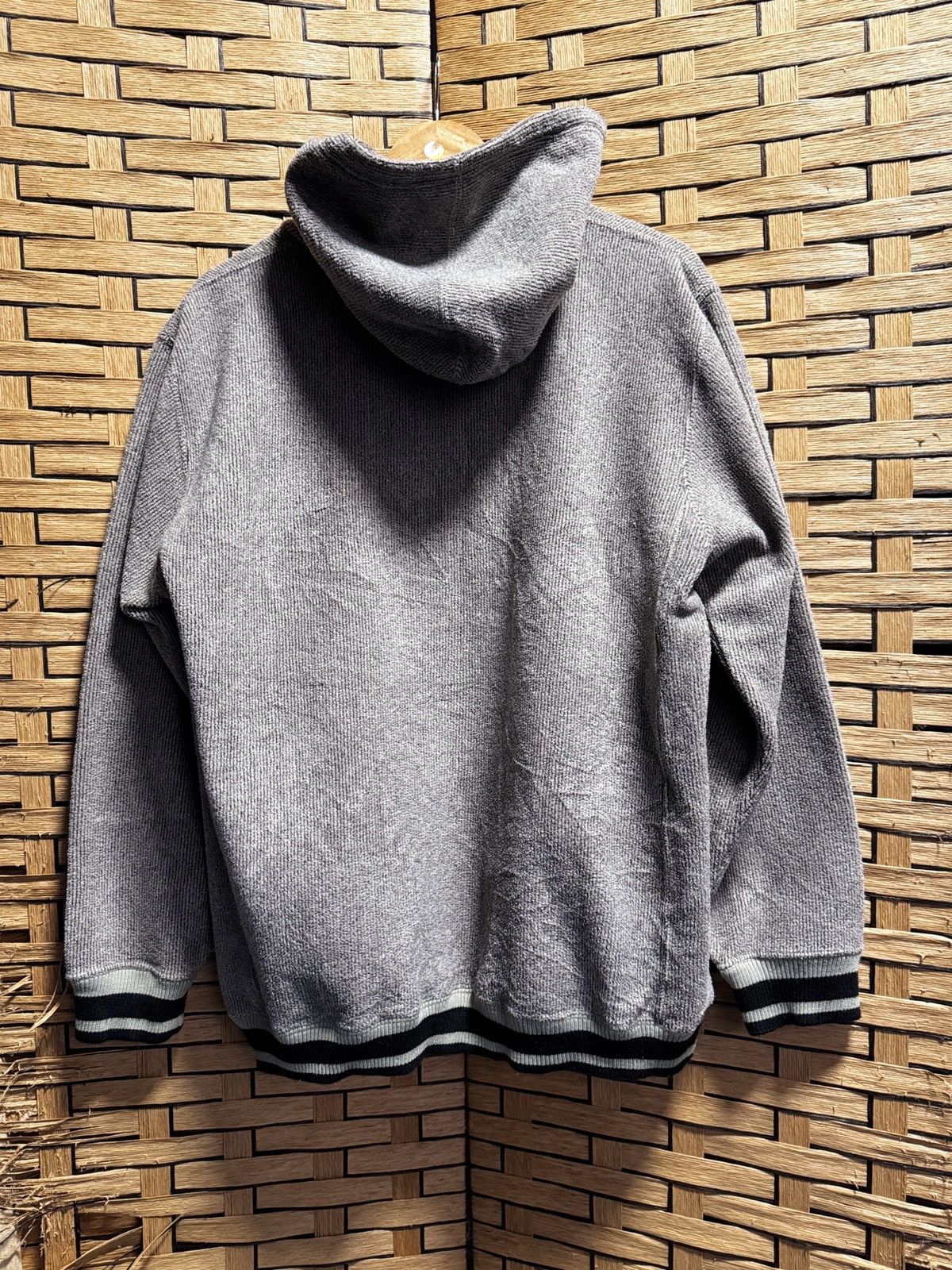 Airwalk × Vintage Vintage Corduroy Airwalk Crewneck Hoodie Size US L / EU 52-54 / 3 - 2 Thumbnail