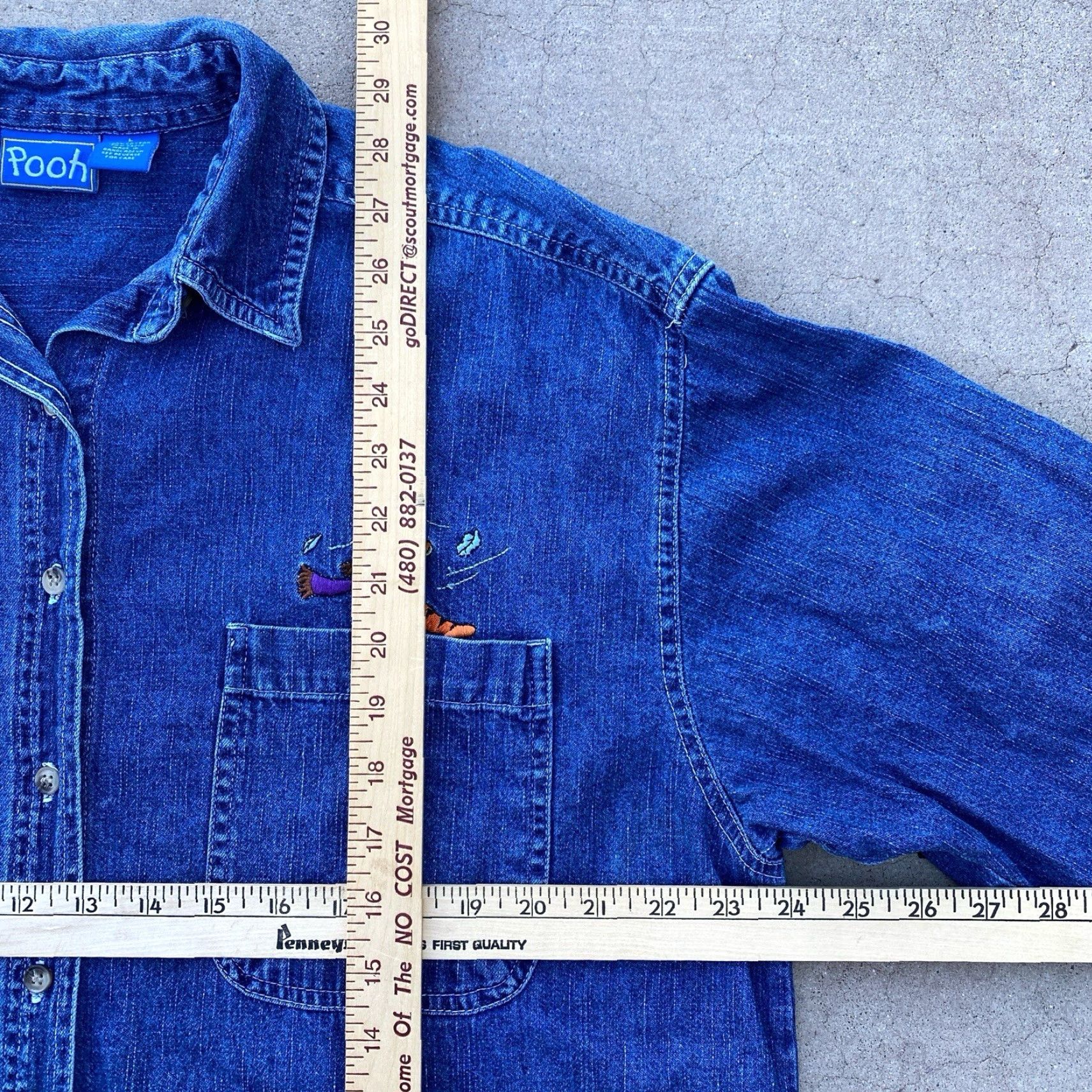Disney VINTAGE Disney Women's L Winnie the Pooh & Friends Denim Button-up Shirt Size L / US 10 / IT 46 - 4 Thumbnail