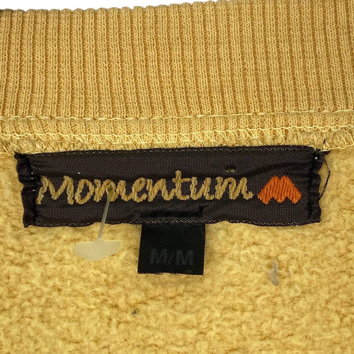 Vintage Vintage Momentum Japan Sweatshirt Plain Yellow Size M Size US M / EU 48-50 / 2 - 5 Thumbnail