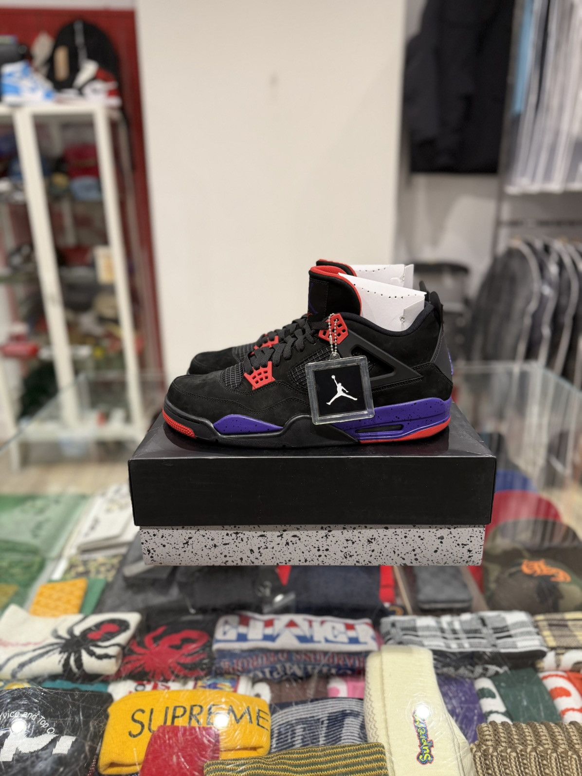 Jordan Brand Jordan 4 Raptors Drake OVO (2019) Size: 13 Size US 13 / EU 46 - 2 Thumbnail