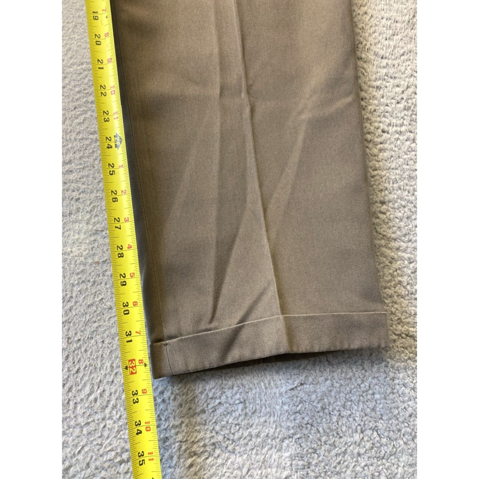 Callaway VINTAGE Callaway Golf Pants Mens 40x32 Taupe Pleated Chino Straight Size US 40 / EU 56 - 4 Thumbnail
