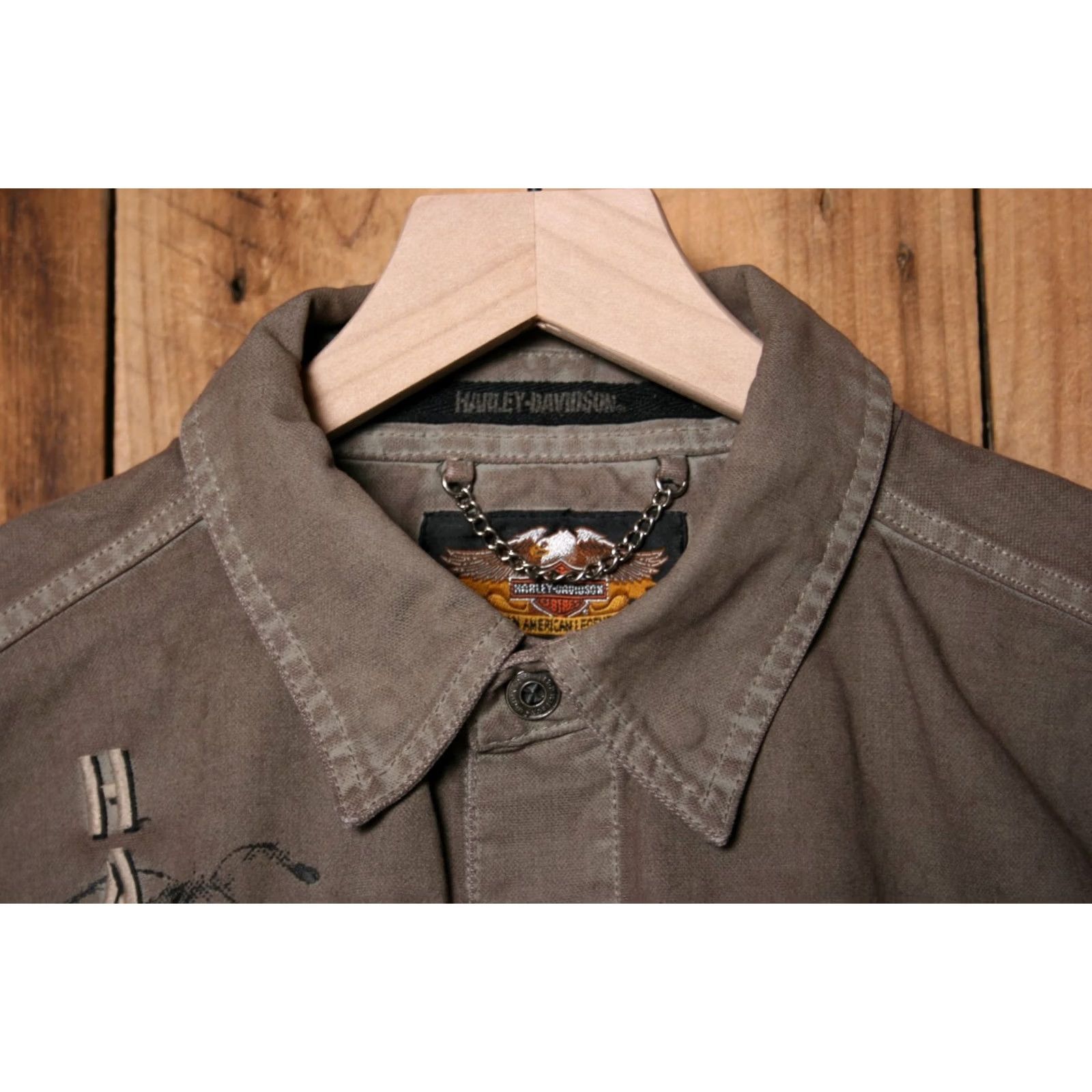 Harley Davidson VINTAGE Harley-Davidson Waxed Cotton Embroidered Graphic Button-Up Shirt Sz. L Men Brown Cotton Long Sleeve Button-Up Vintage 90s? Size US L / EU 52-54 / 3 - 2 Thumbnail