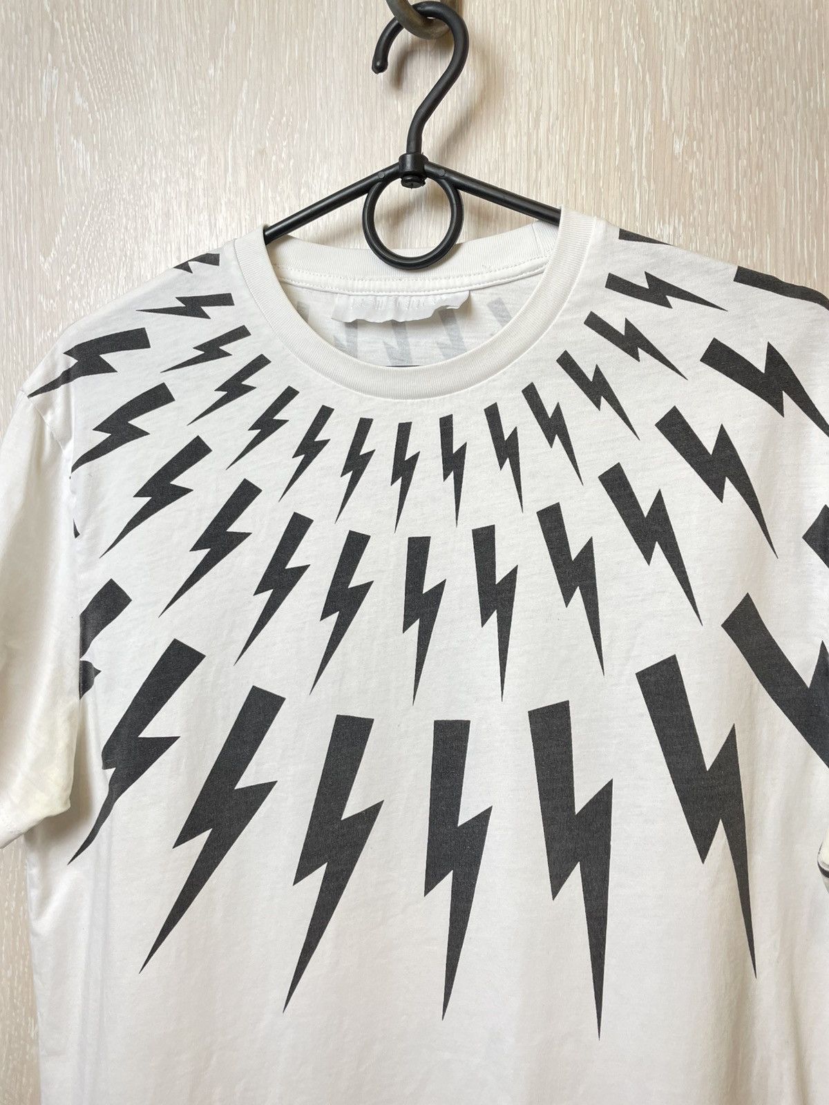 Neil Barrett Neil Barrett Thunderbolt T-Shirt Size US M / EU 48-50 / 2 - 4 Thumbnail