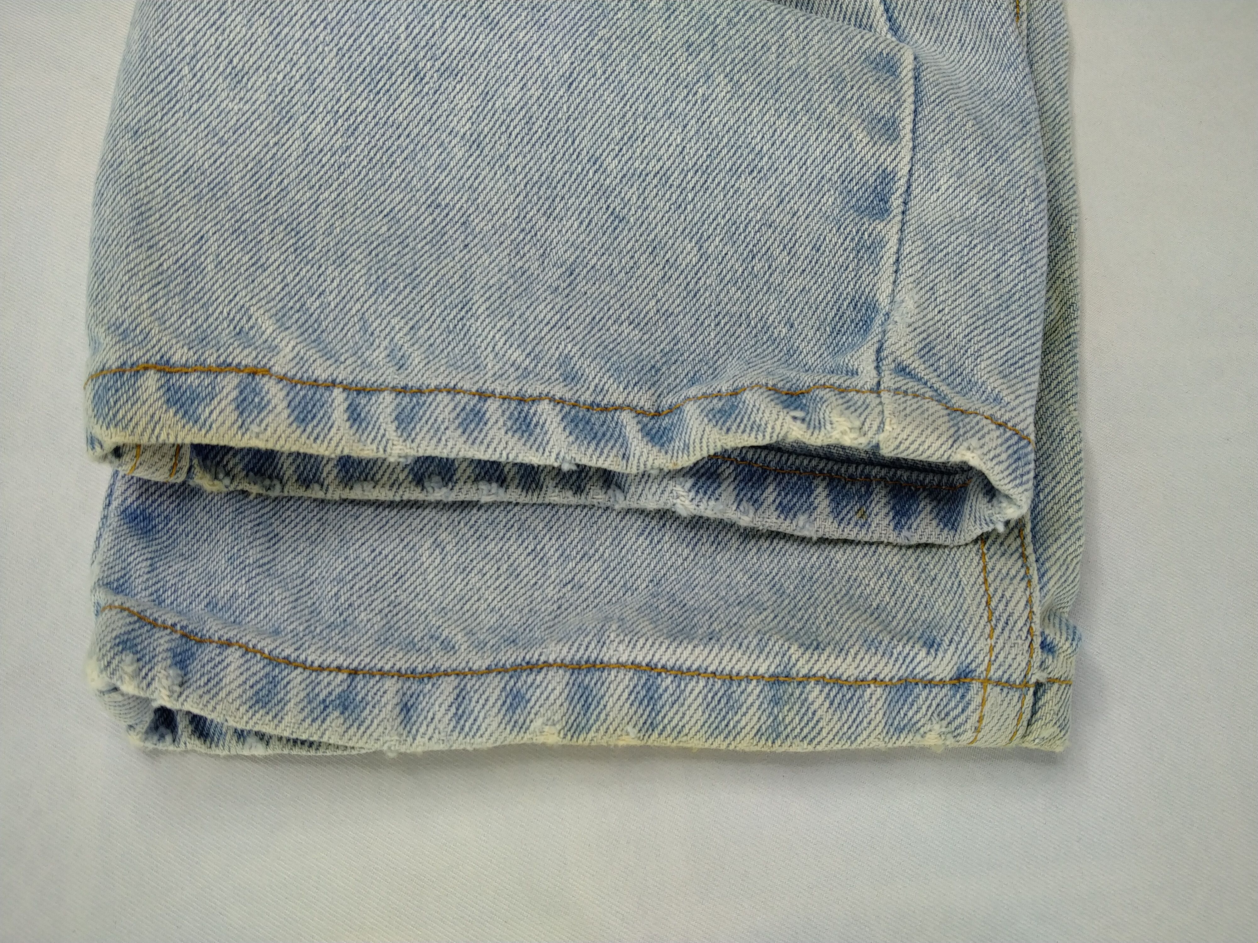 Levi's Light Wash Vintage Levi's 550 Orange Tab Denim -JN1023 Size US 35 - 10 Thumbnail