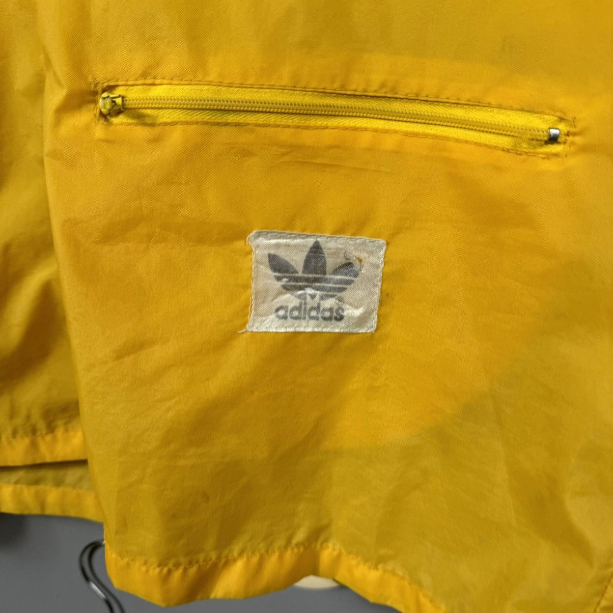 Vintage Vintage 70s Adidas Light Jacket Size US L / EU 52-54 / 3 - 5 Thumbnail