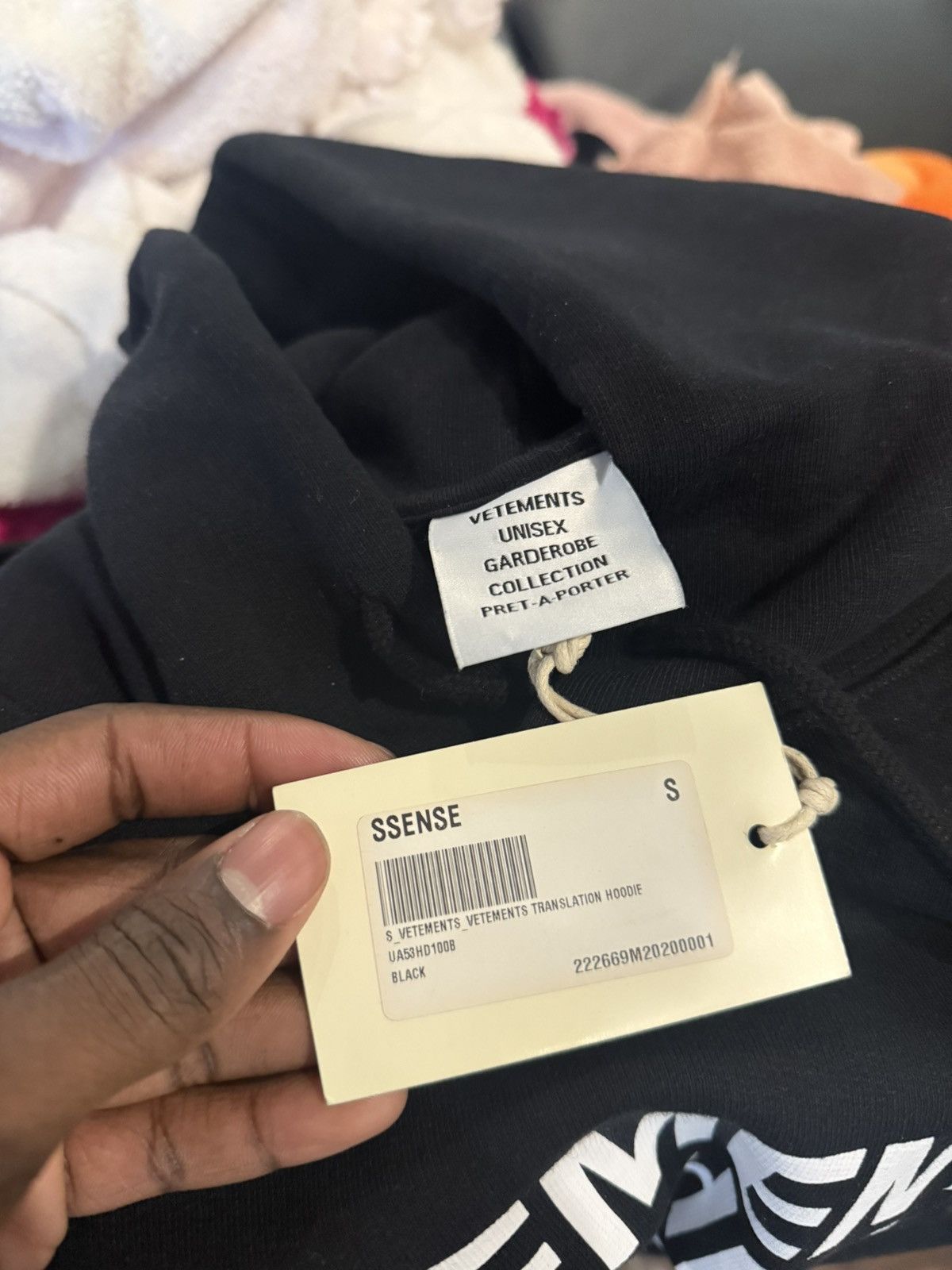 Vetements Vetements Translation Hoodie Size US S / EU 44-46 / 1 - 4 Thumbnail
