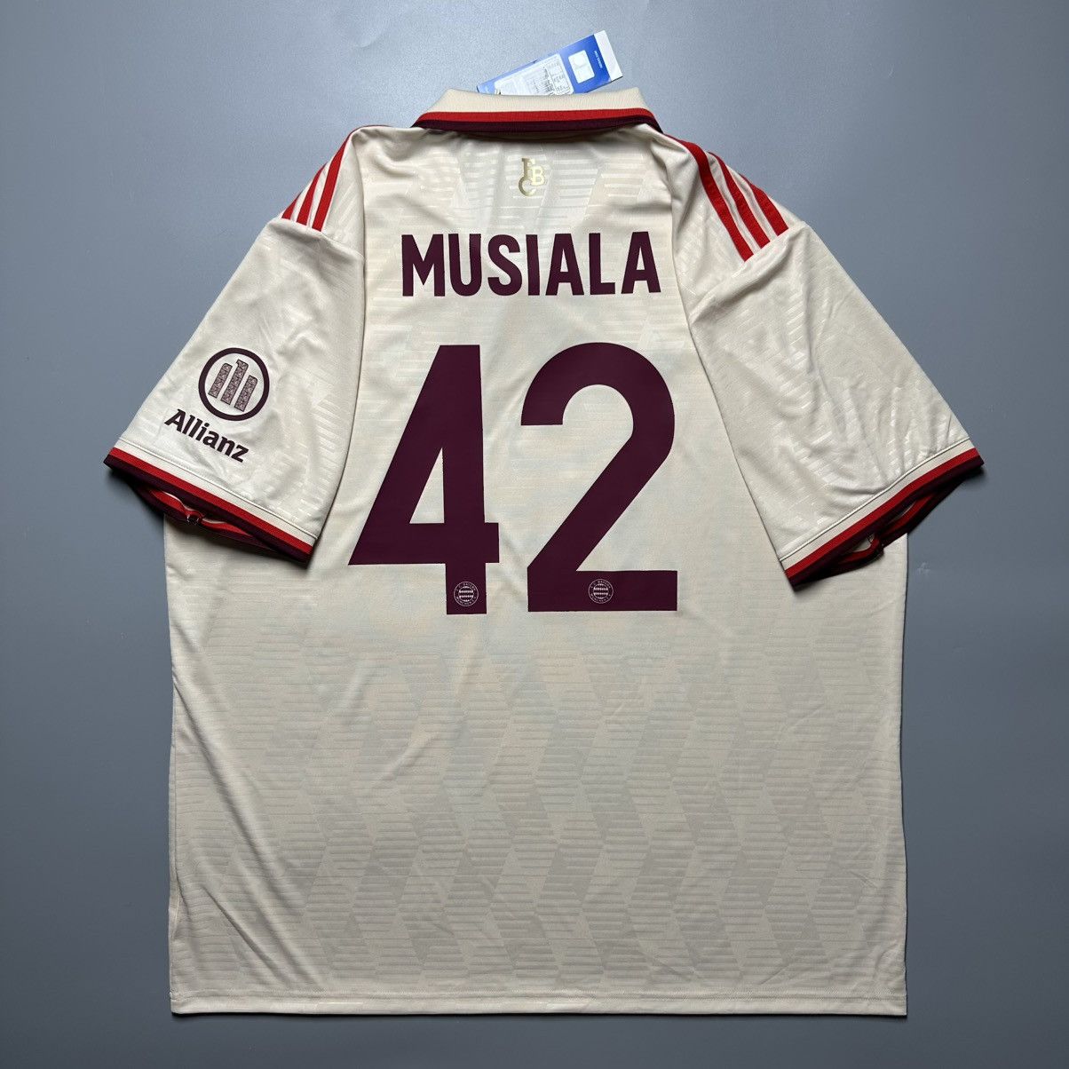 Vintage BAYERN ADIDAS 2024/2025 FOOTBALL THIRD JERSEY #42 MUSIALA Size US XXL / EU 58 / 5 - 1 Thumbnail