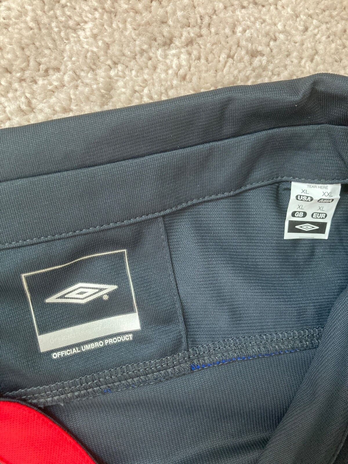 Umbro Olympique Lyonnais OL Umbro 2004/2005 Soccer Jersey Sz XL Size US L / EU 52-54 / 3 - 7 Thumbnail