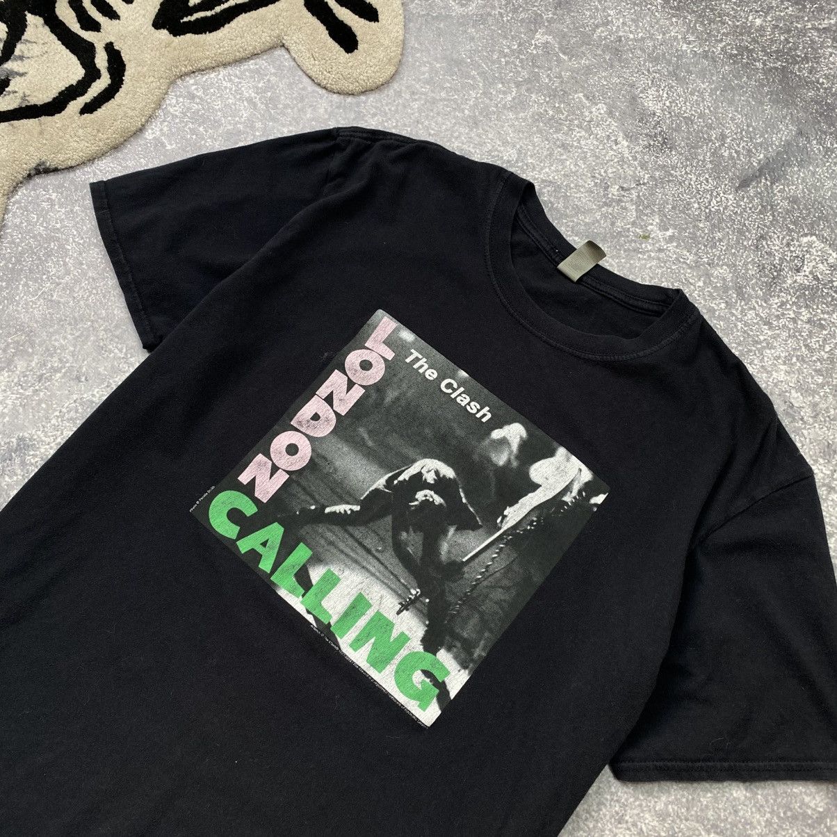 Band Tees Vintage The Clash London calling 2016 big logo band tee Size US XL / EU 56 / 4 - 2 Thumbnail