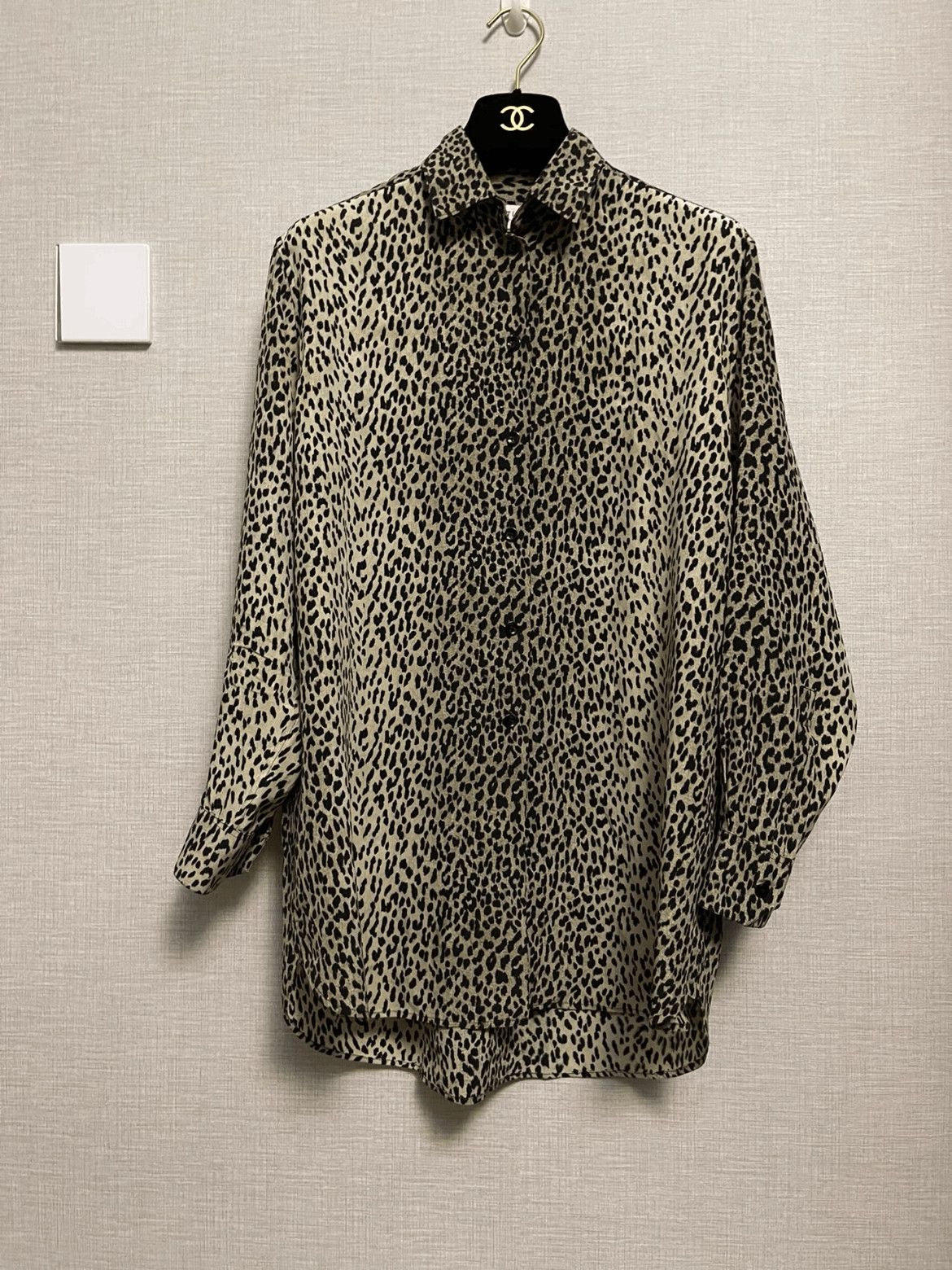 Saint Laurent Paris Sz 40 Saint Laurent Paris Leopard Shirt Size US L / EU 52-54 / 3 - 1 Thumbnail