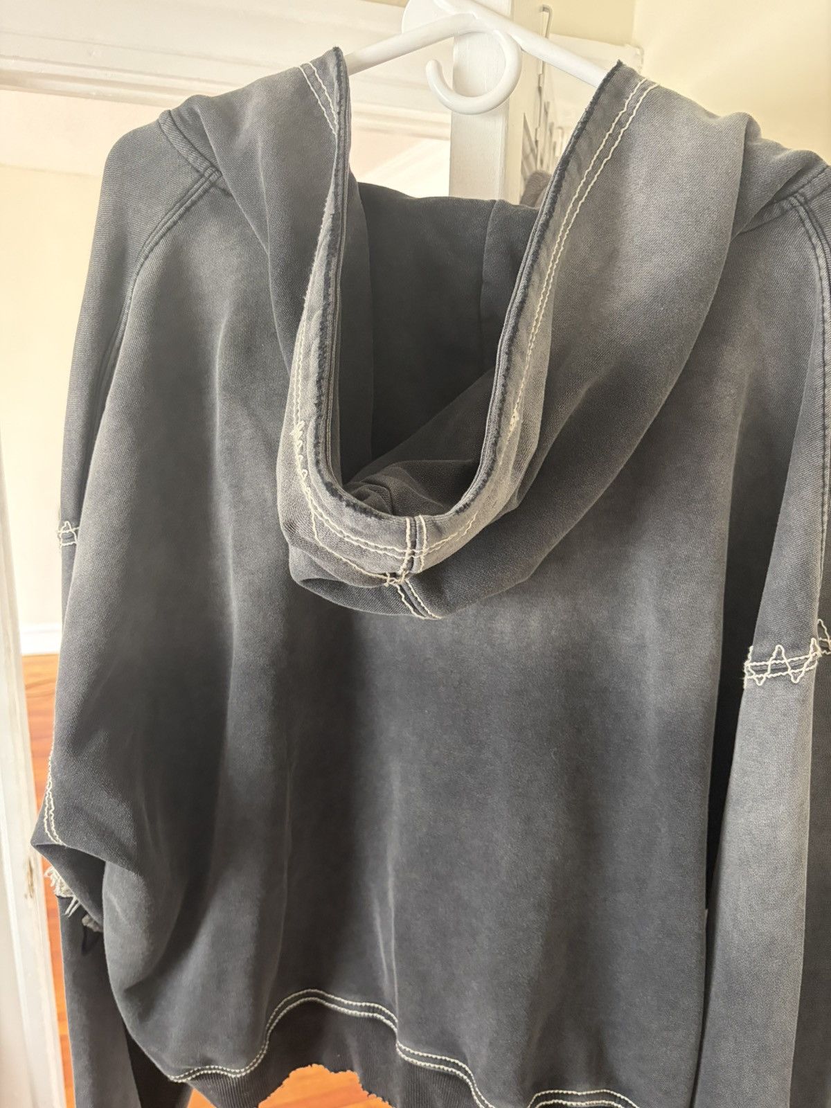 Vale Vale religion black hoodie Size US XXL / EU 58 / 5 - 4 Thumbnail