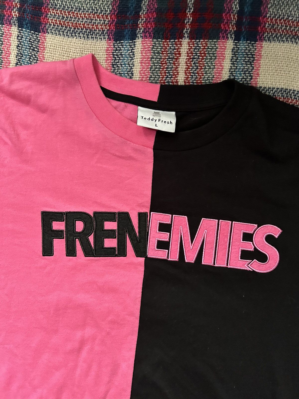 Teddy Fresh 2024 Frenemies T-shirt Large