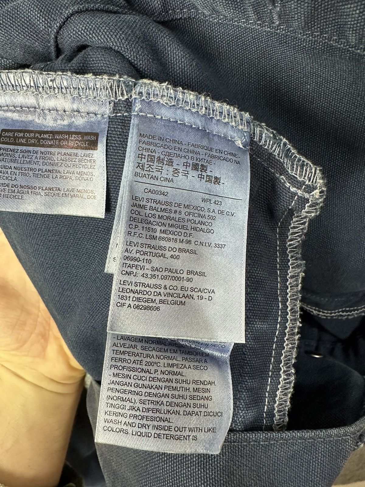 Levi's × Levi's Vintage Clothing × Vintage Levis Vintage Faded Denim Jacket Size XL Size US XL / EU 56 / 4 - 9 Thumbnail