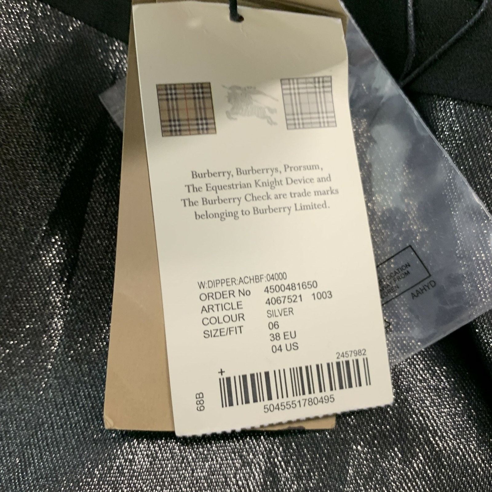 Burberry BURBERRY Size 4 Gold Silk Metallic Button Up Shirt Size S / US 4 / IT 40 - 5 Thumbnail
