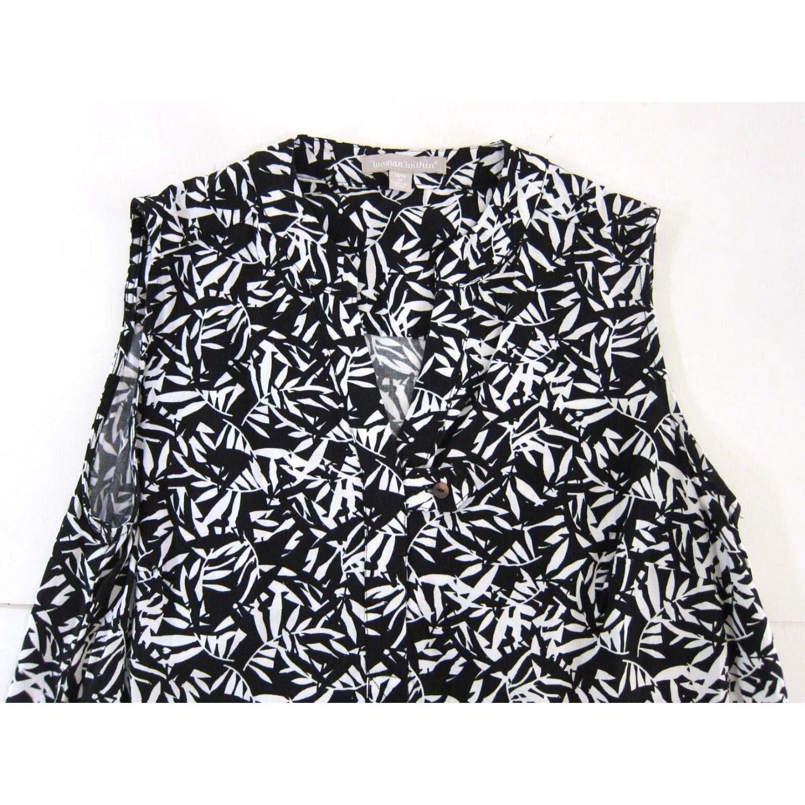 Vintage Woman Within Blouse Women Sleeveless V-Neck Rayon Floral Black White Tunic 14/16 M Size XL / US 12-14 / IT 48-50 - 3 Thumbnail