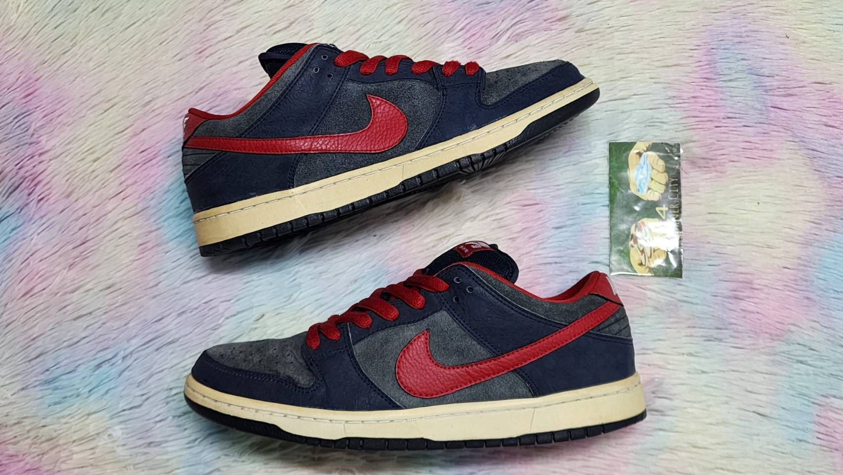 Nike Nike Sb Dunk Low Dark Obsidian Gym Red Size US 10 / EU 43 - 6 Thumbnail